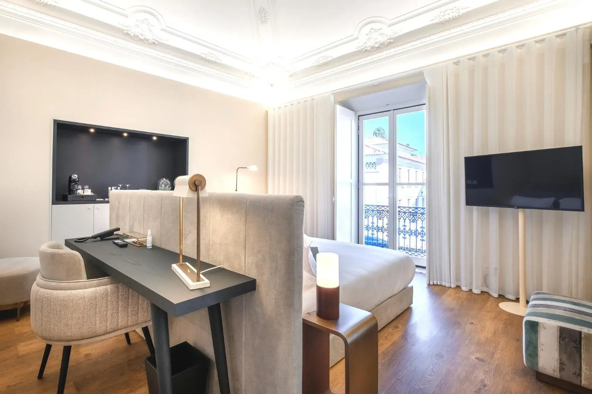 Bedroom in MouraSuites Hotel Bedroom in MouraSuites Hotel