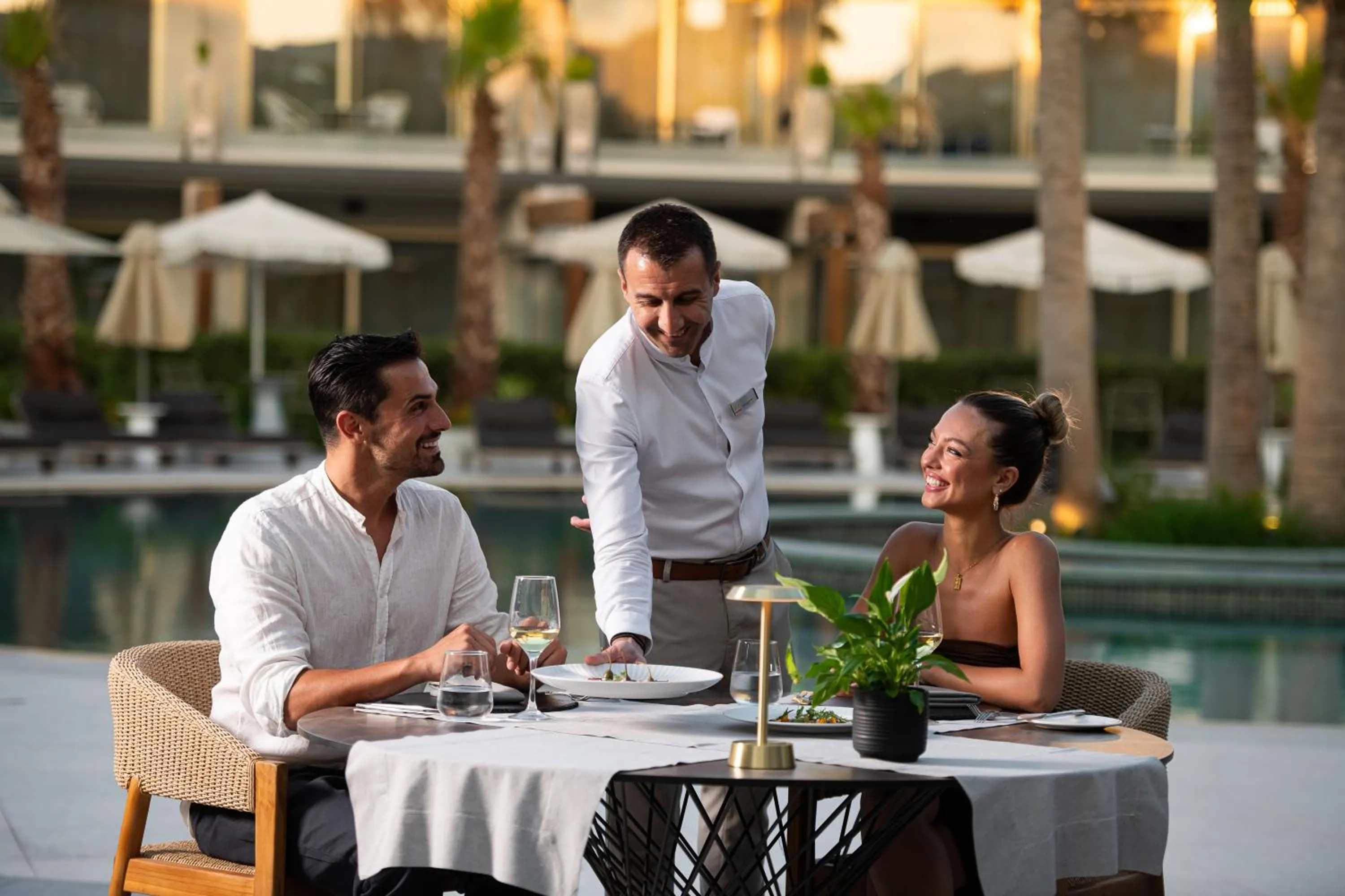 Restaurant/places to eat in Nautilux Rethymno by Mage Hotels