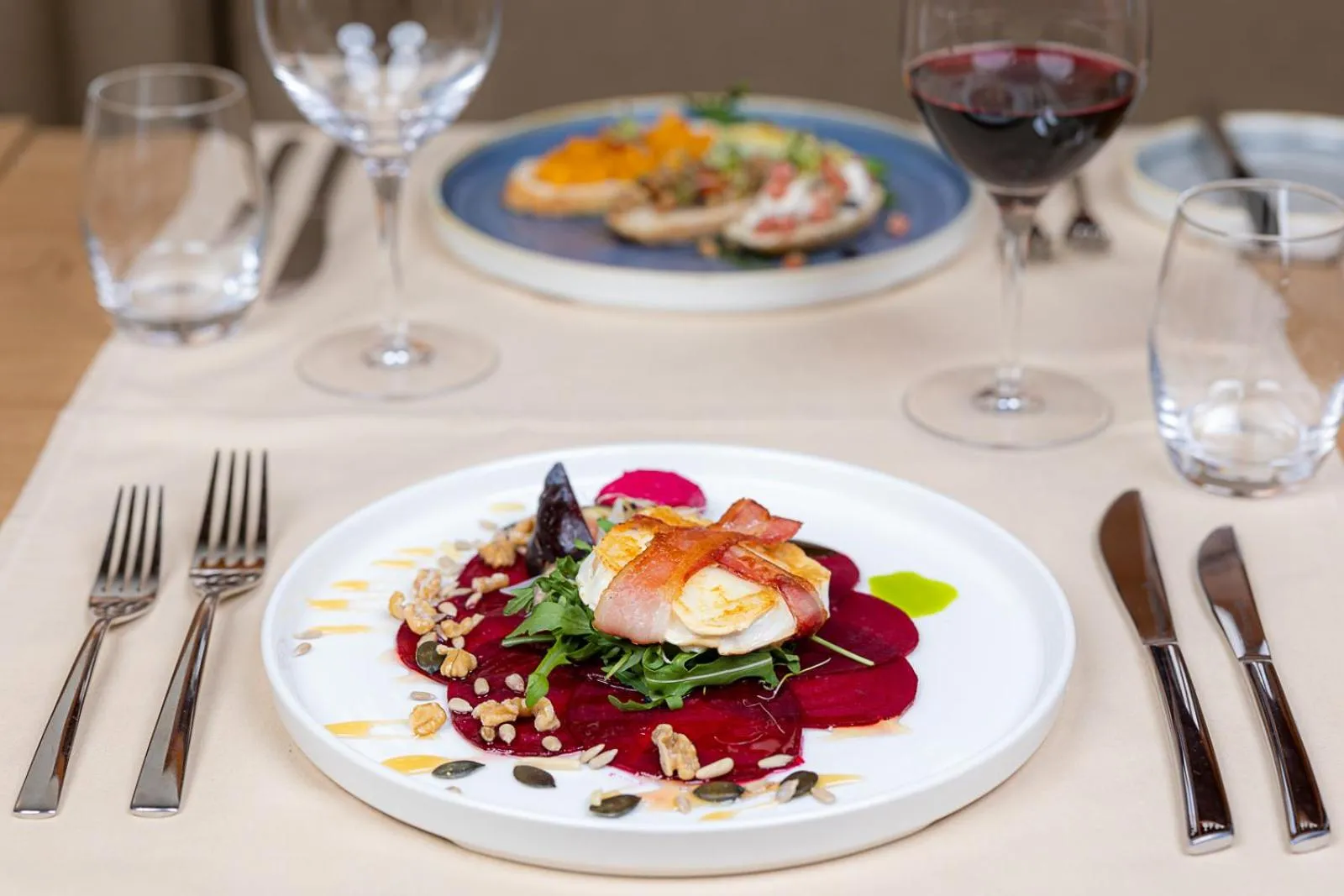 Restaurant/places to eat in ALPINE INN Davos