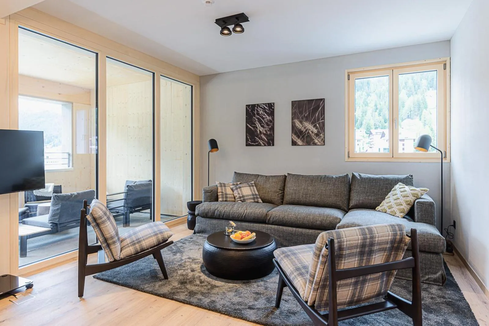 Living room in ALPINE INN Davos