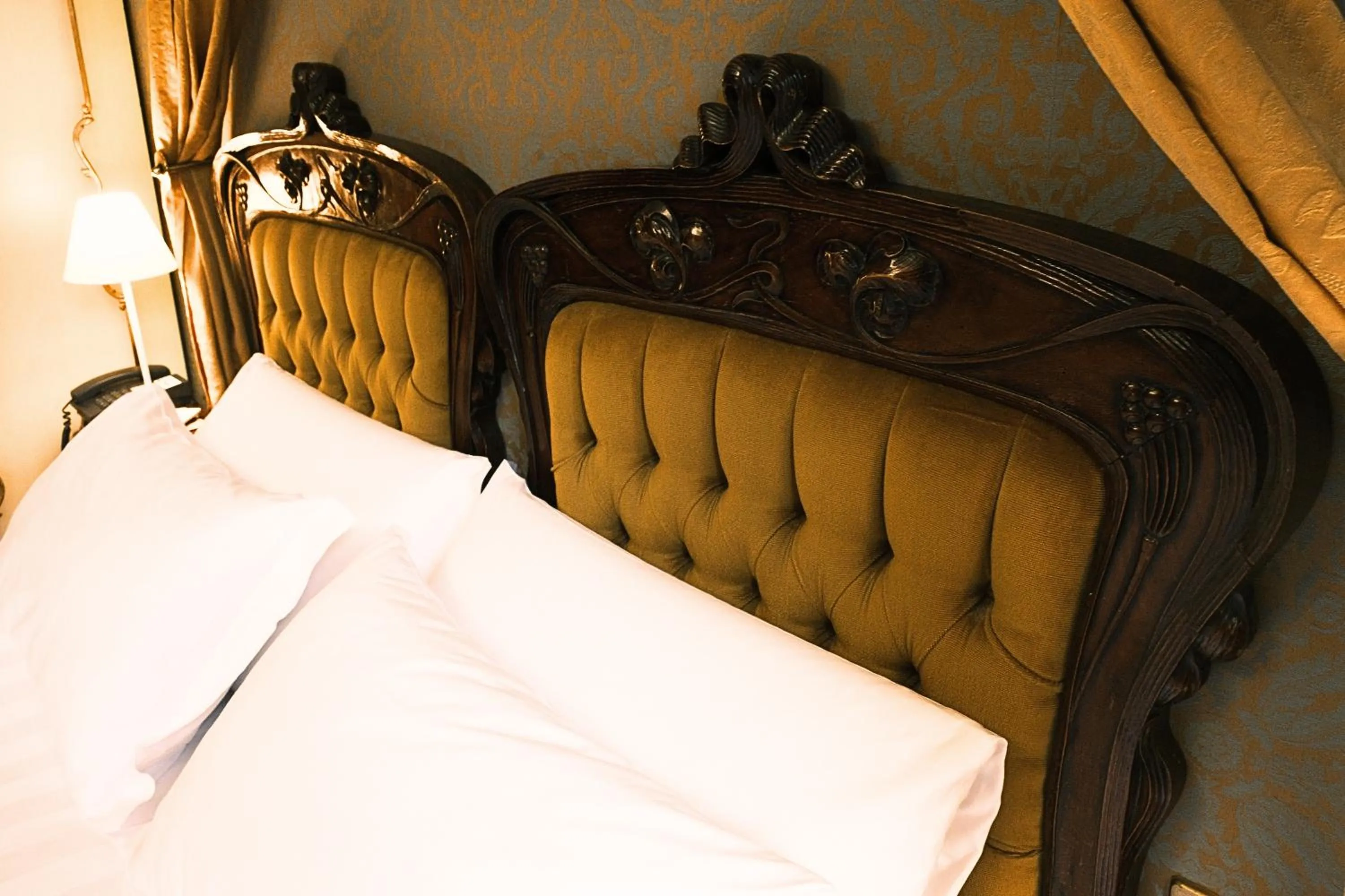 Bed in H O T E L S A N G A L L O l