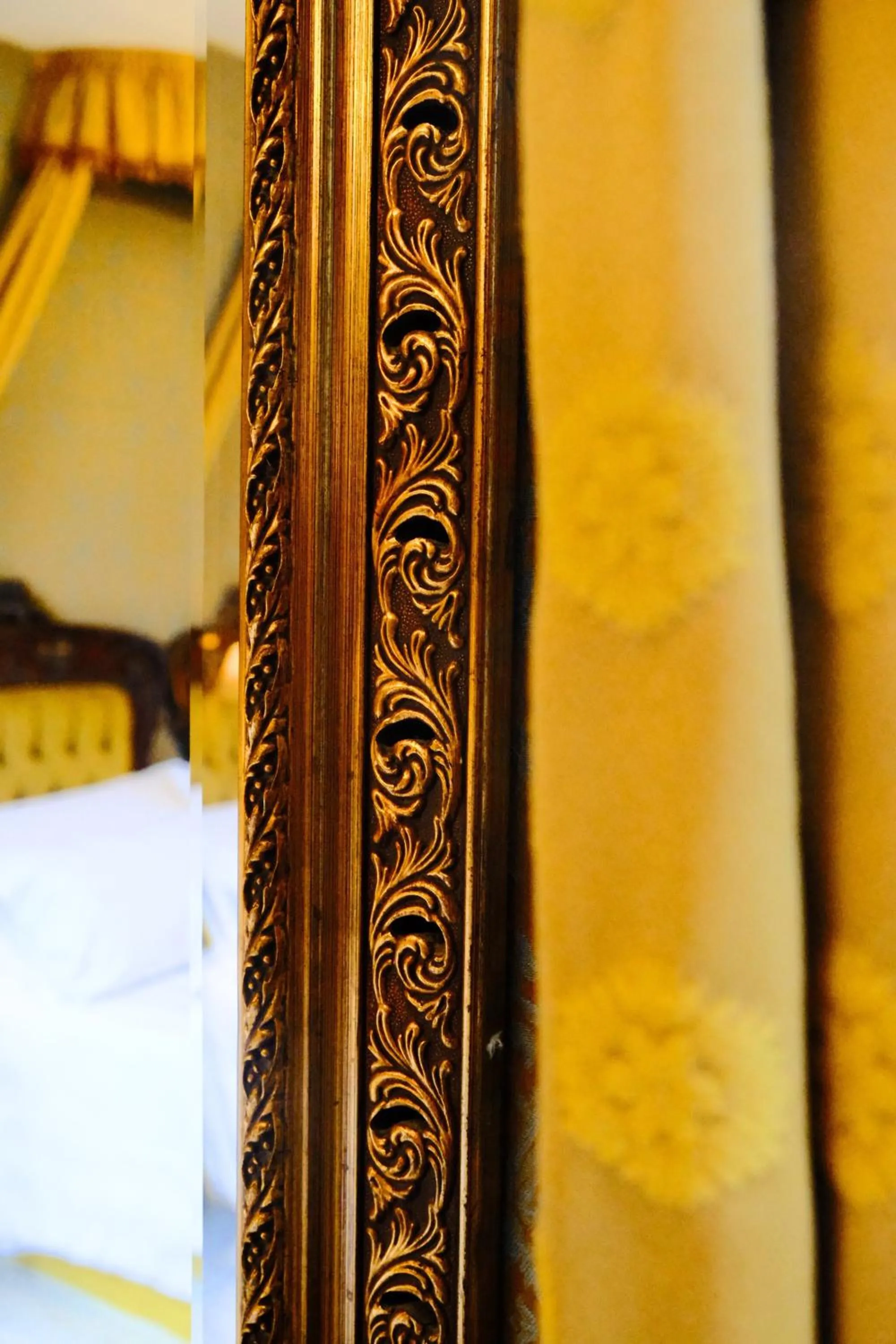 Decorative detail in H O T E L S A N G A L L O l