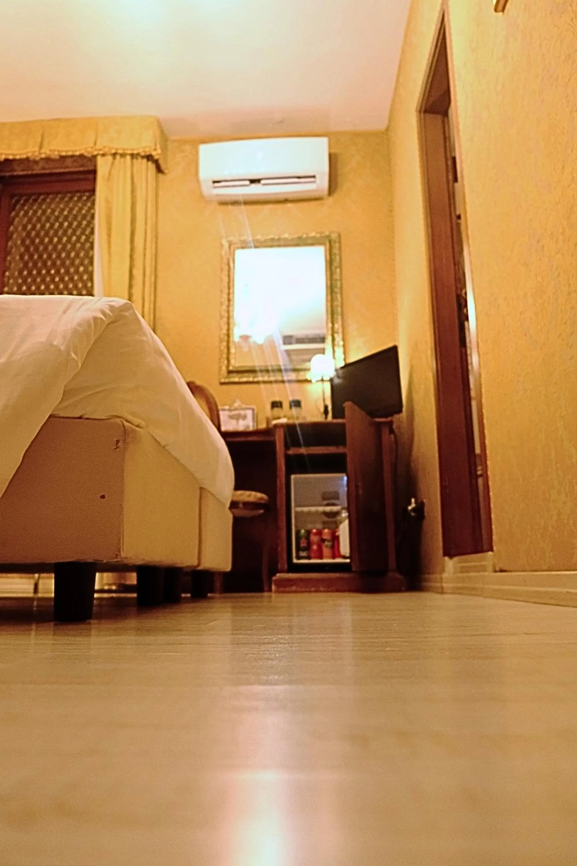 Photo of the whole room, Bed in H O T E L S A N G A L L O l