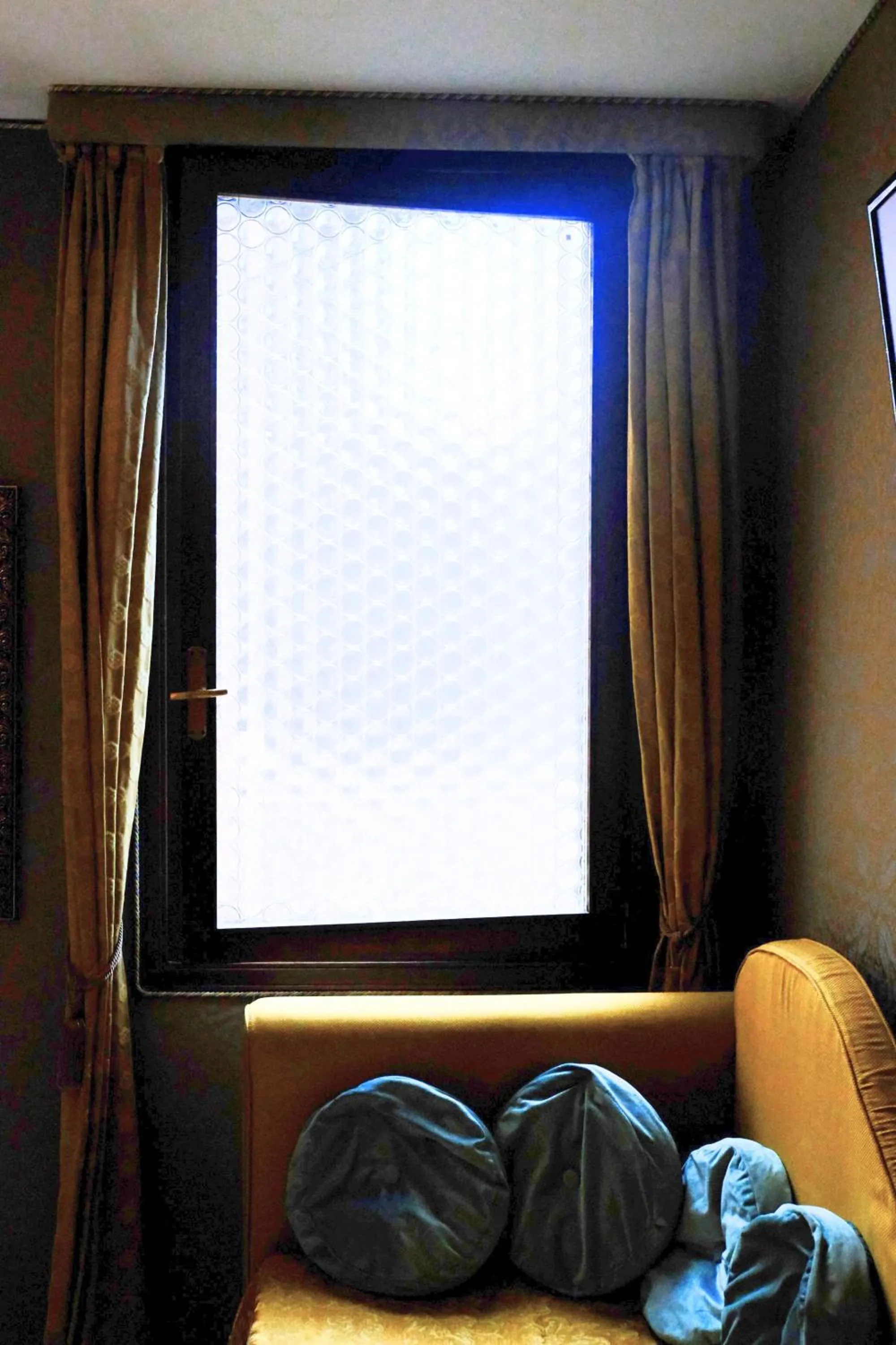 Decorative detail in H O T E L S A N G A L L O l