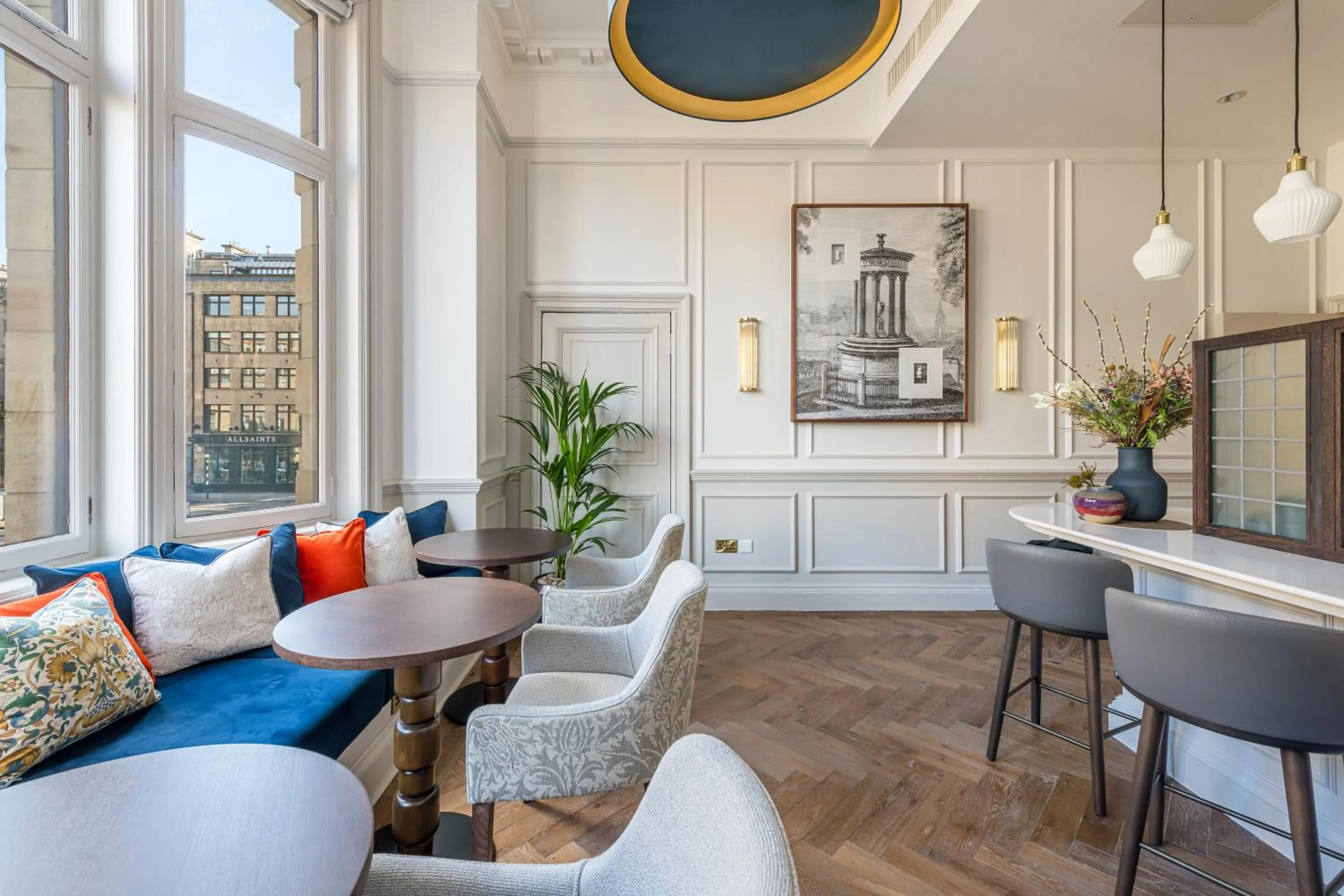 Communal lounge/ TV room in RÌGH Residences - George Street