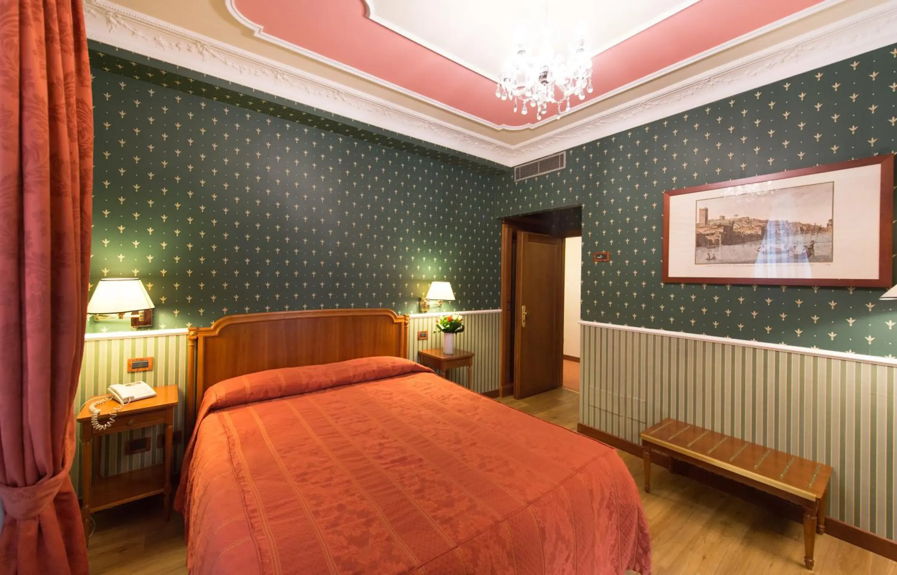 Standard Double Room in Strozzi Palace Hotel Standard Double Room in Strozzi Palace Hotel