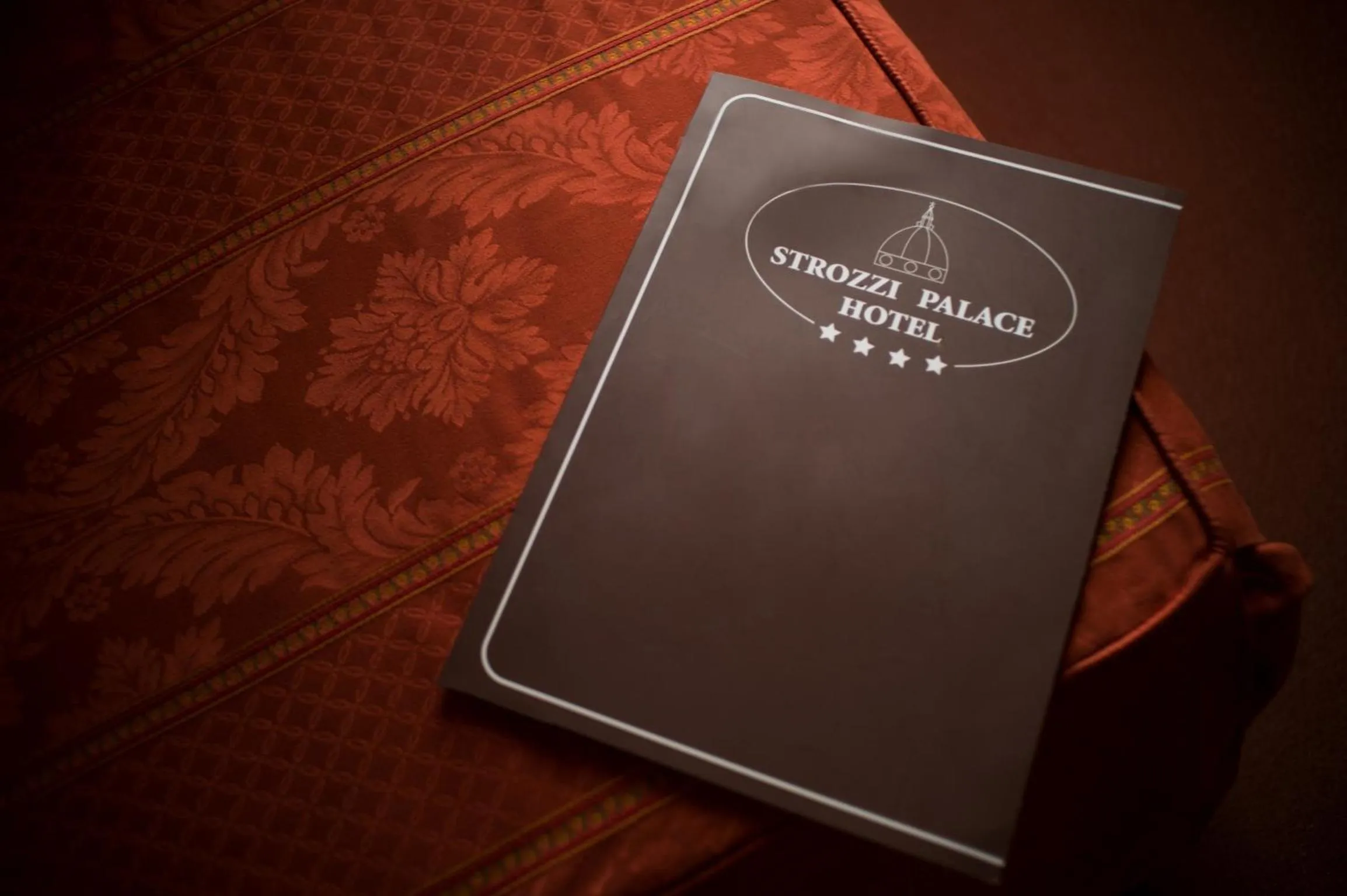 Decorative detail in Strozzi Palace Hotel