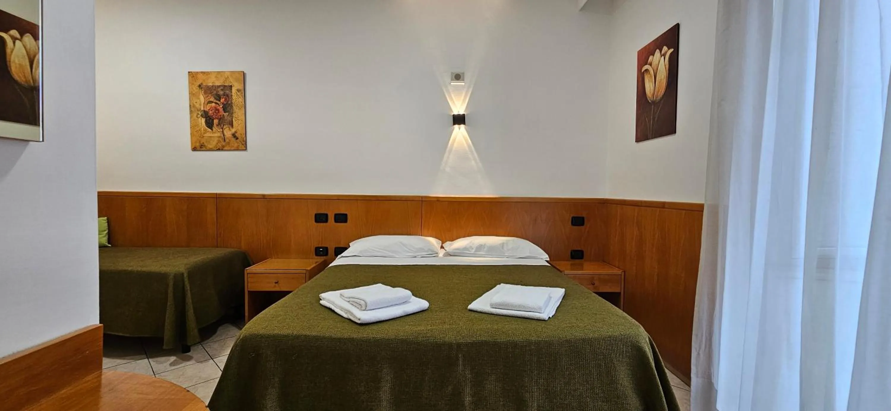 Bed in Hotel Zara Napoli