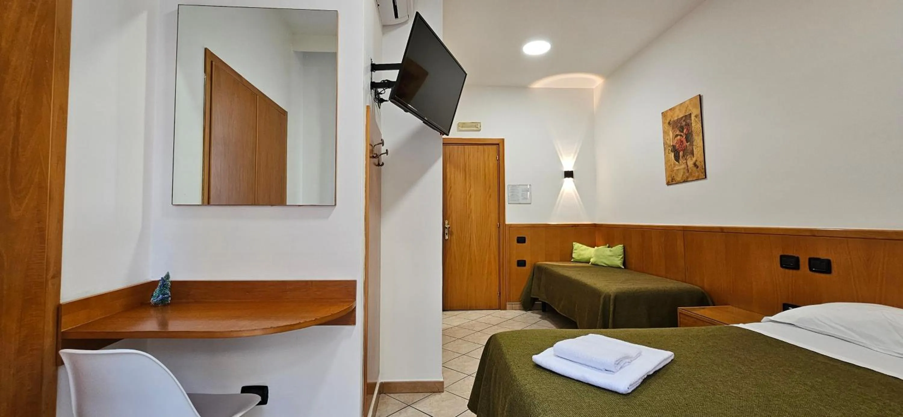 Bed in Hotel Zara Napoli