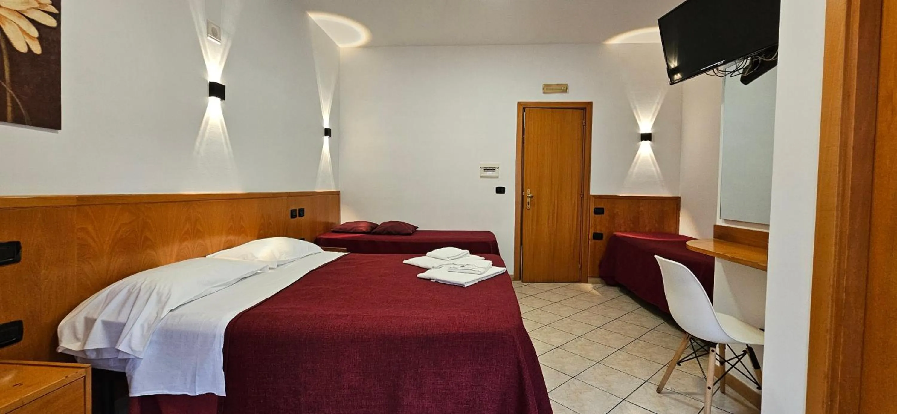 Bed in Hotel Zara Napoli