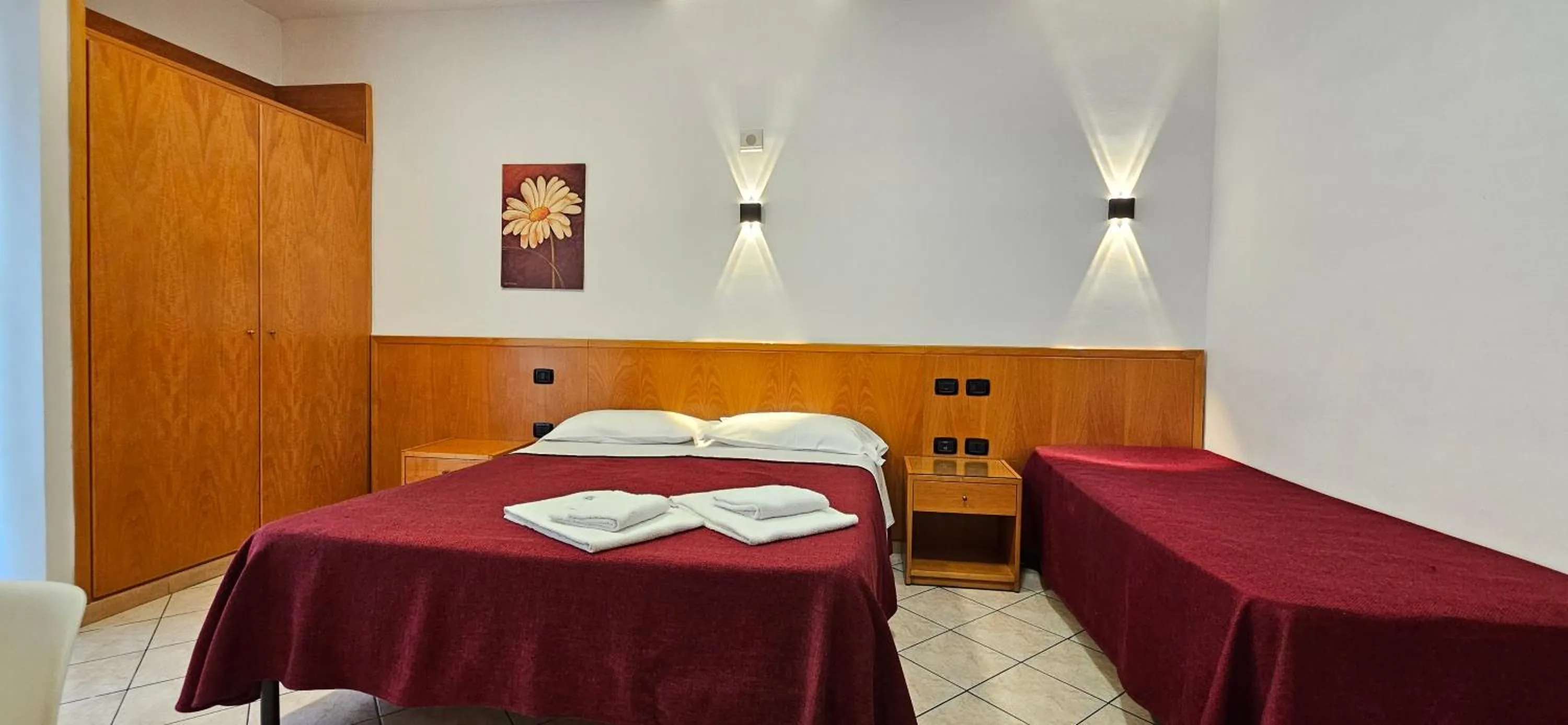 Bed in Hotel Zara Napoli