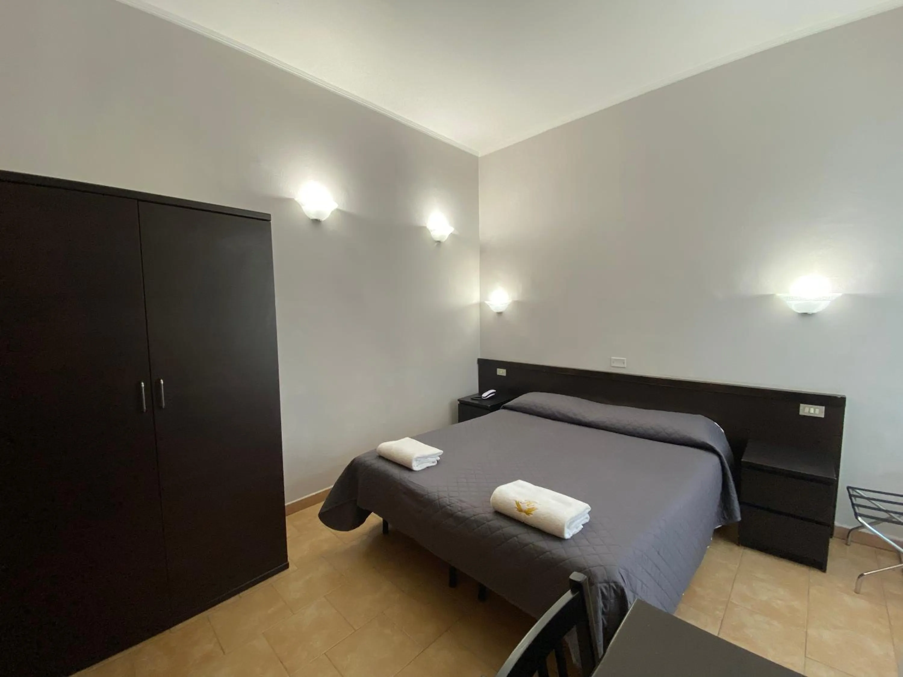 Bedroom, Bed in Hotel Atena