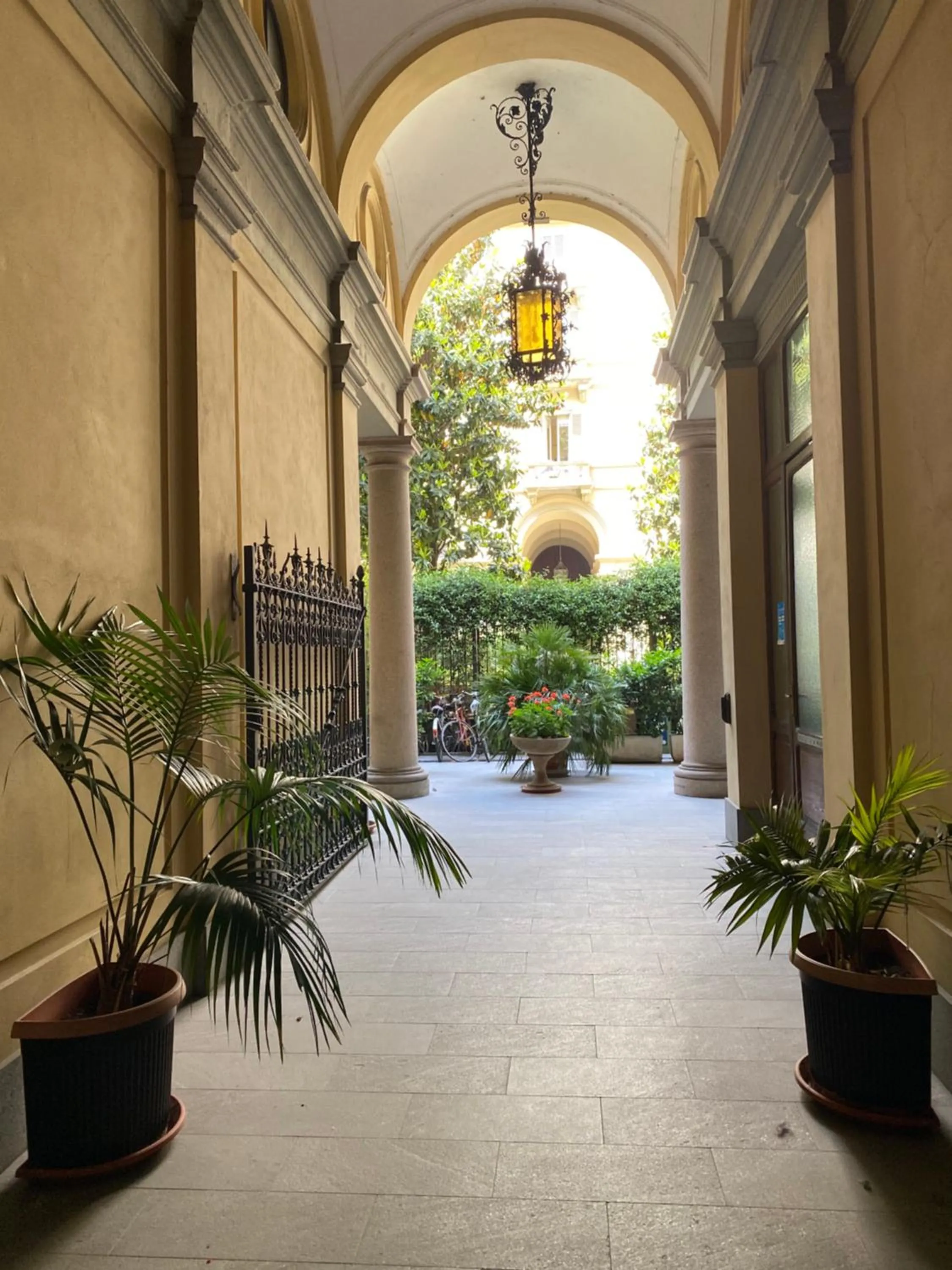 Patio in Hotel Atena