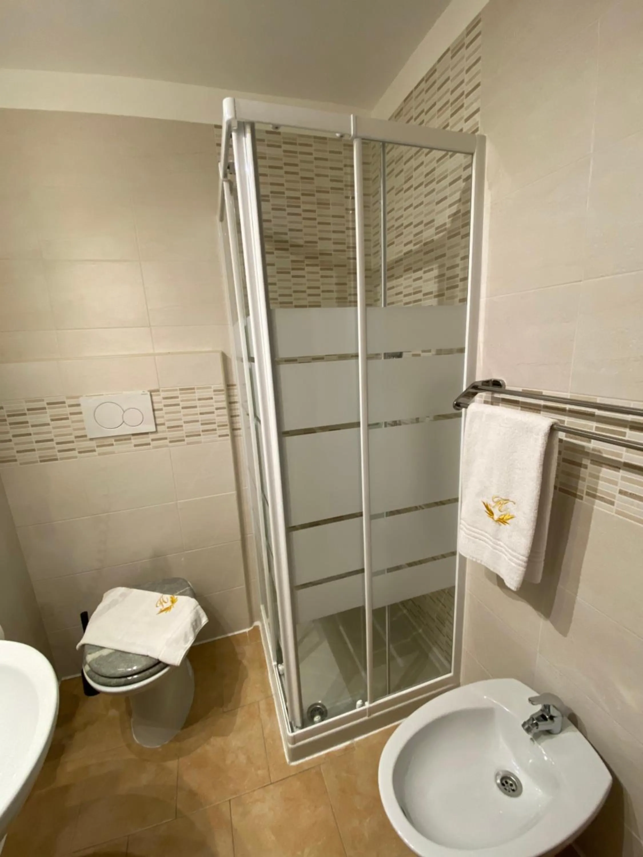 Bathroom in Hotel Atena