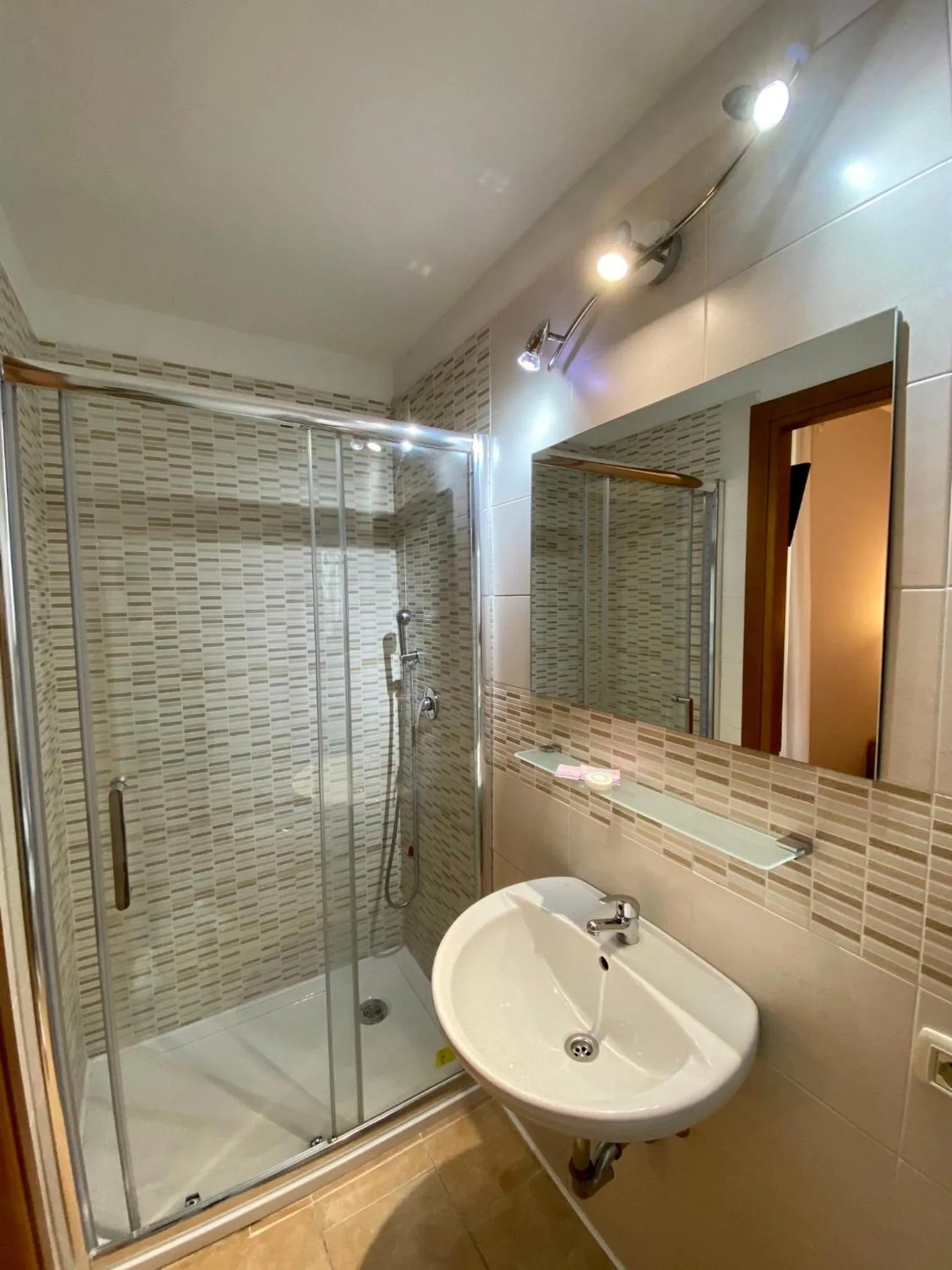 Bathroom in Hotel Atena