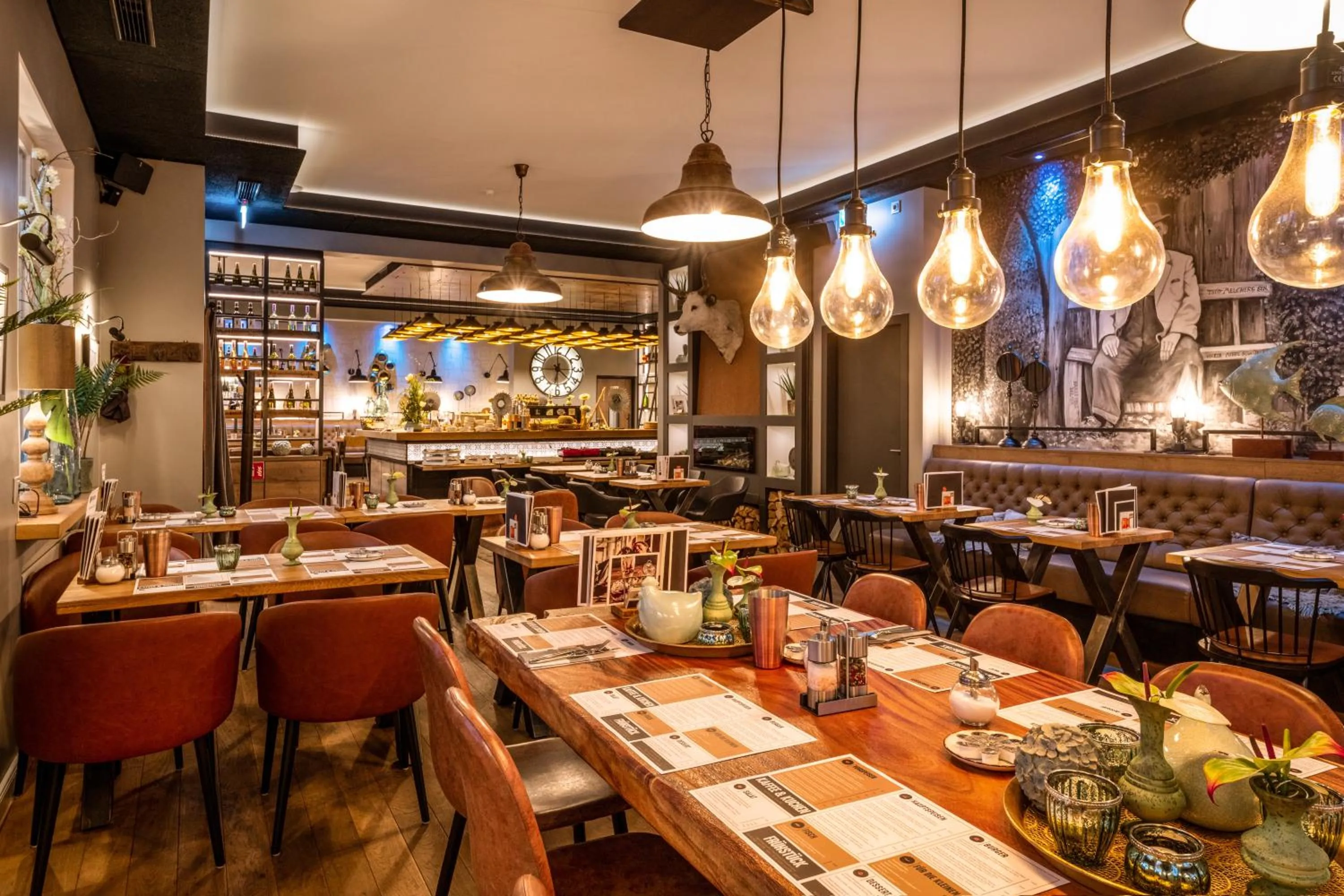 Restaurant/places to eat in Boutique Hotel Melchers