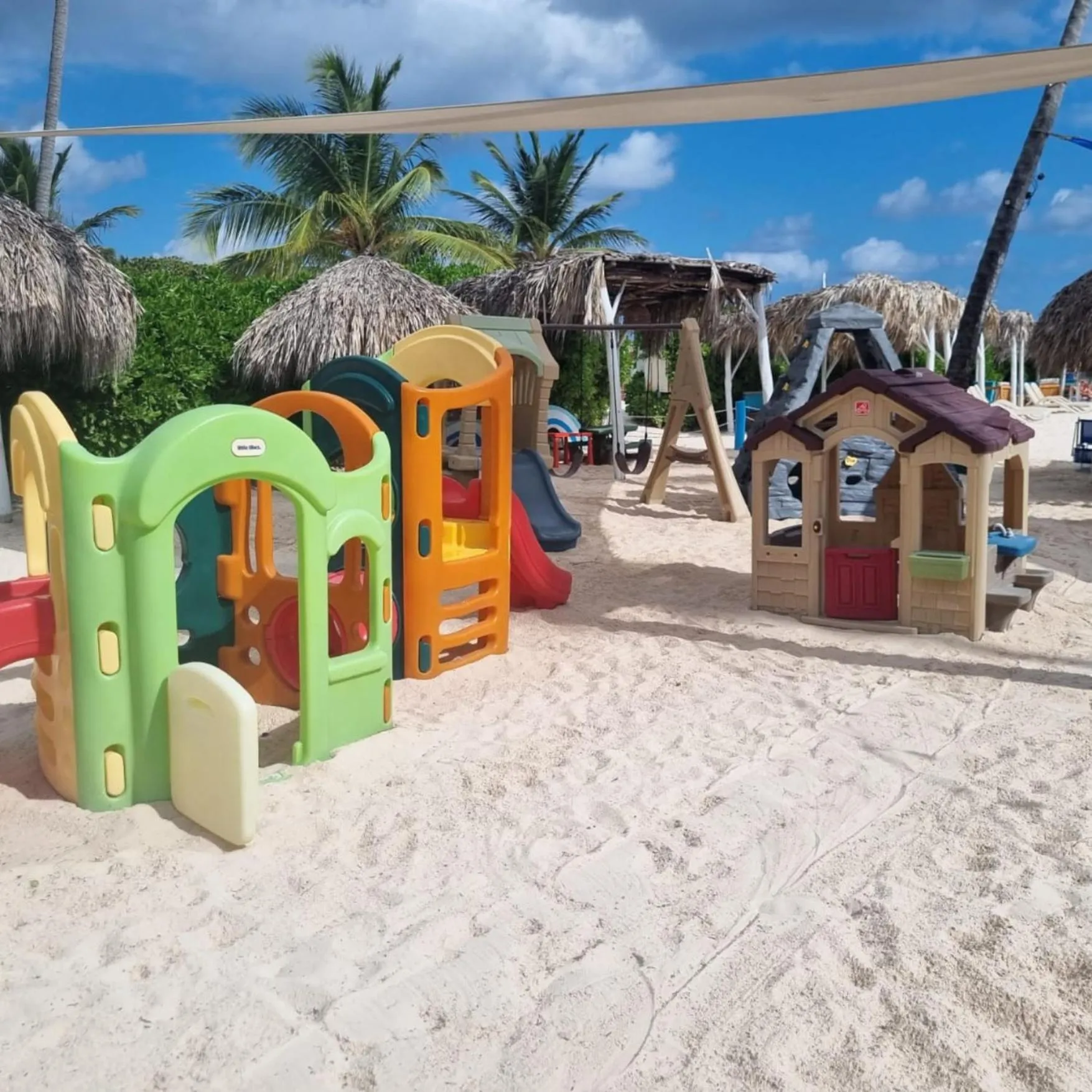 Day in Villa Blanca Beach Club