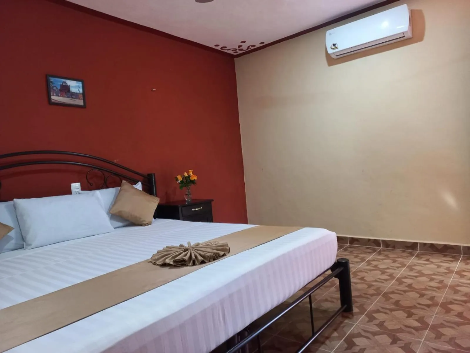 Photo of the whole room in Hotel Don Jacinto