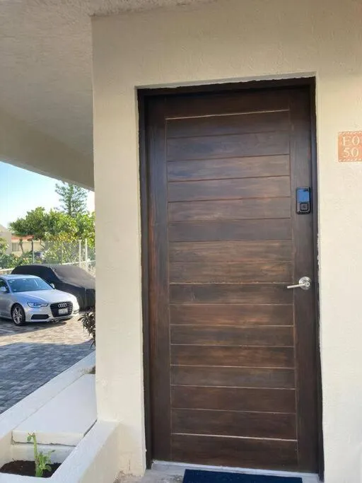 Facade/entrance in Cancun Oceanfront, Entire Apartment
