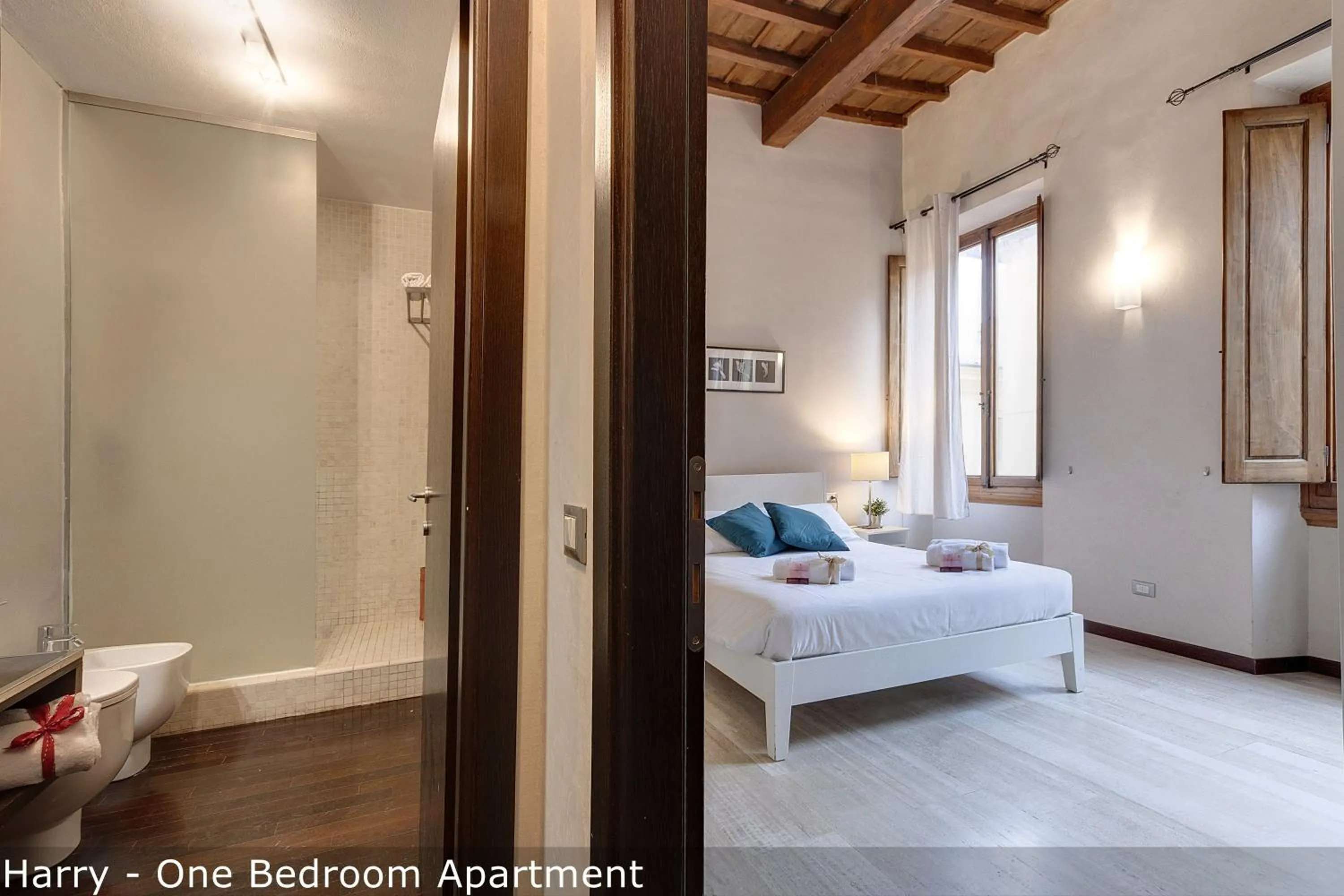 Calzaiuoli Apartments by Mamo Florence