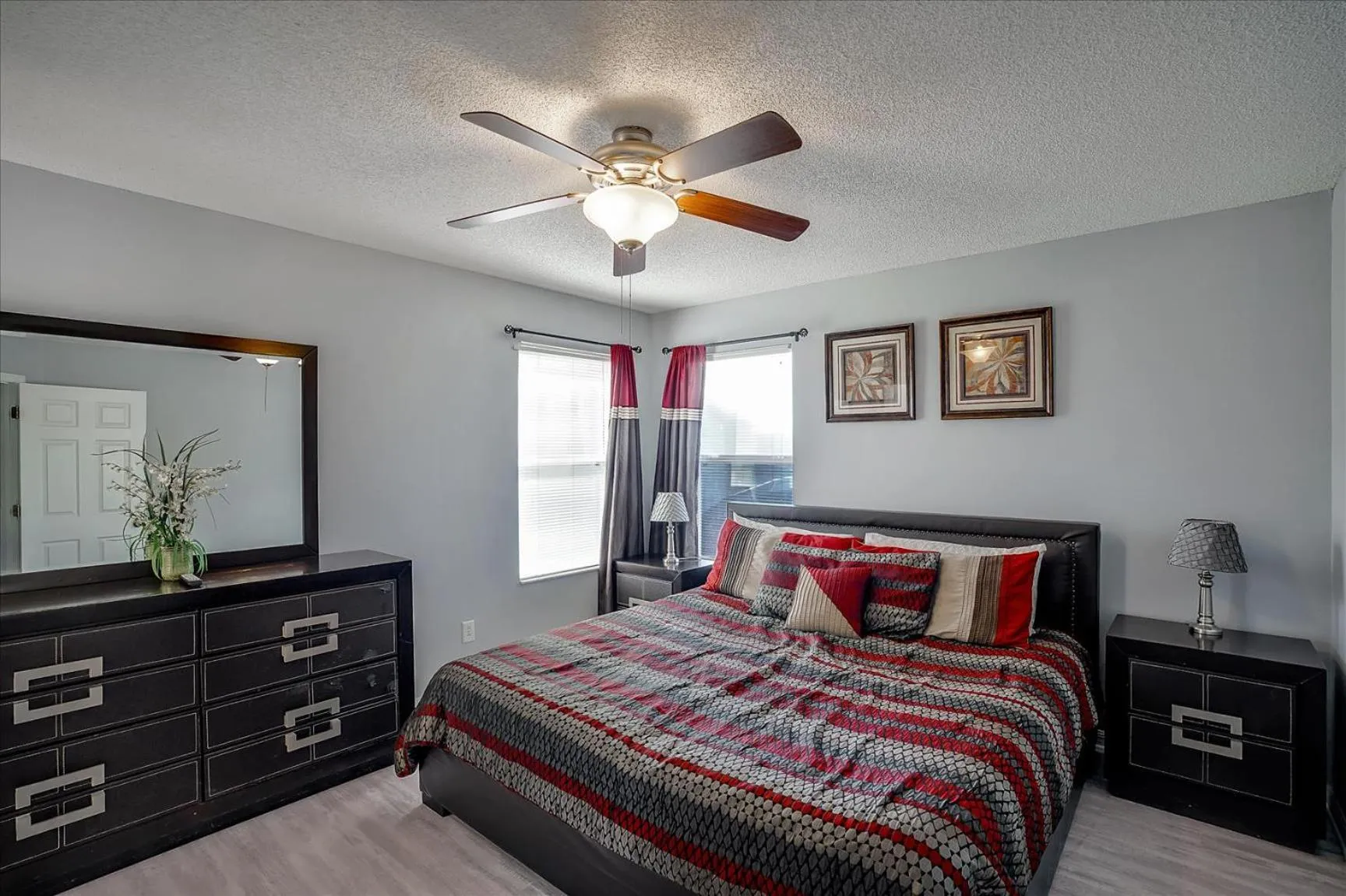 Bed in EXCELLENT 7 Bedroom EIR Vacation Villa - PRIVATE POOL