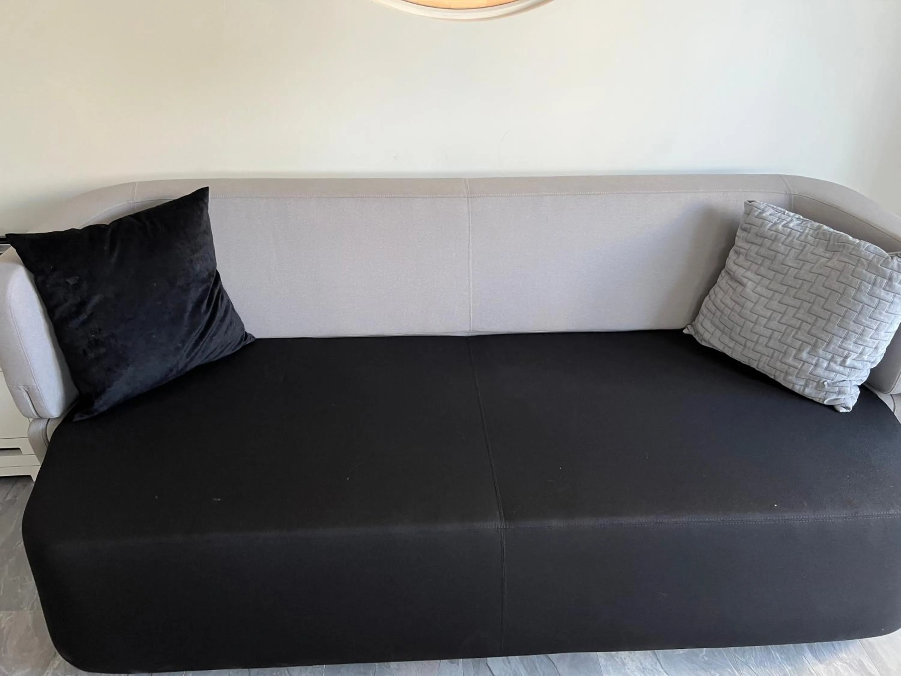 Business facilities in Stunning 2-Room Penthouse with Lakeview W11