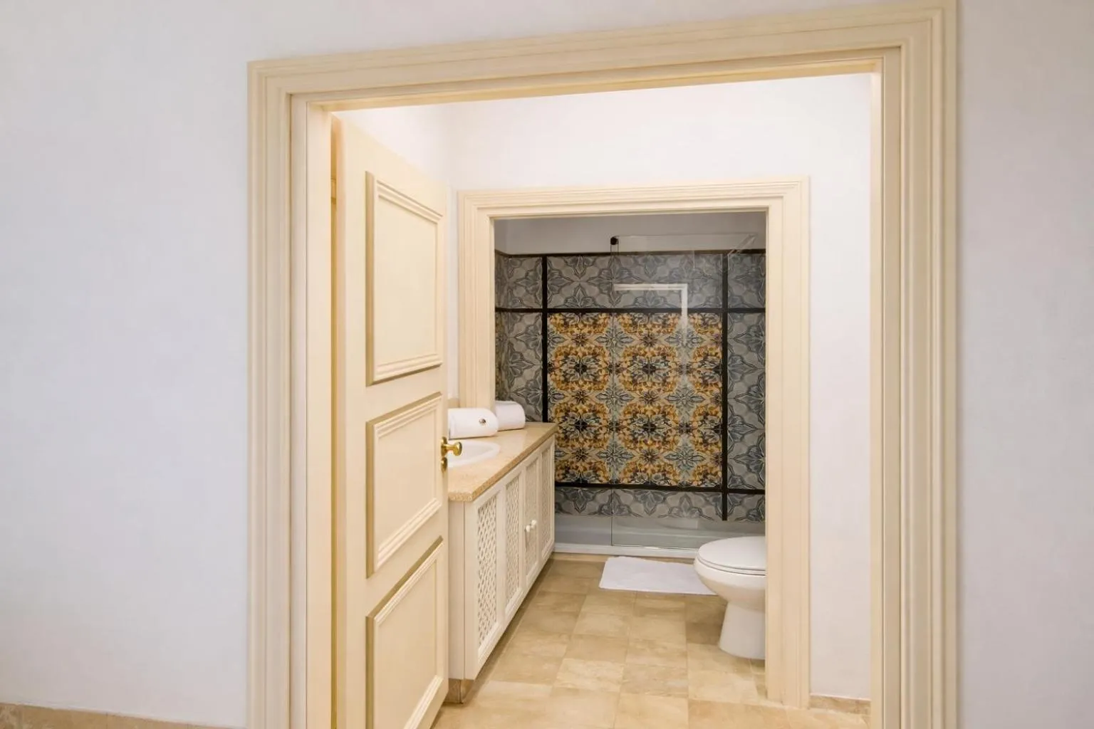 Bathroom in La Demeure