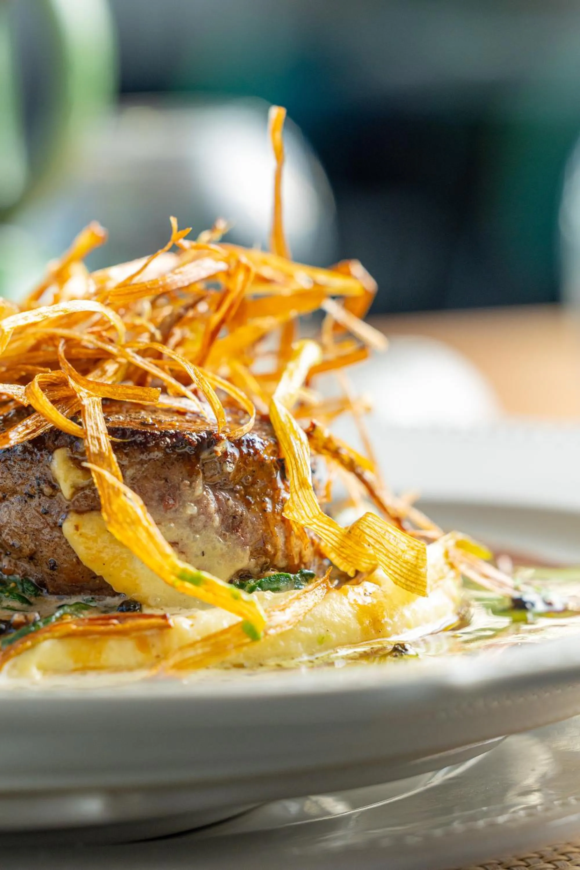 Restaurant/places to eat in La Demeure