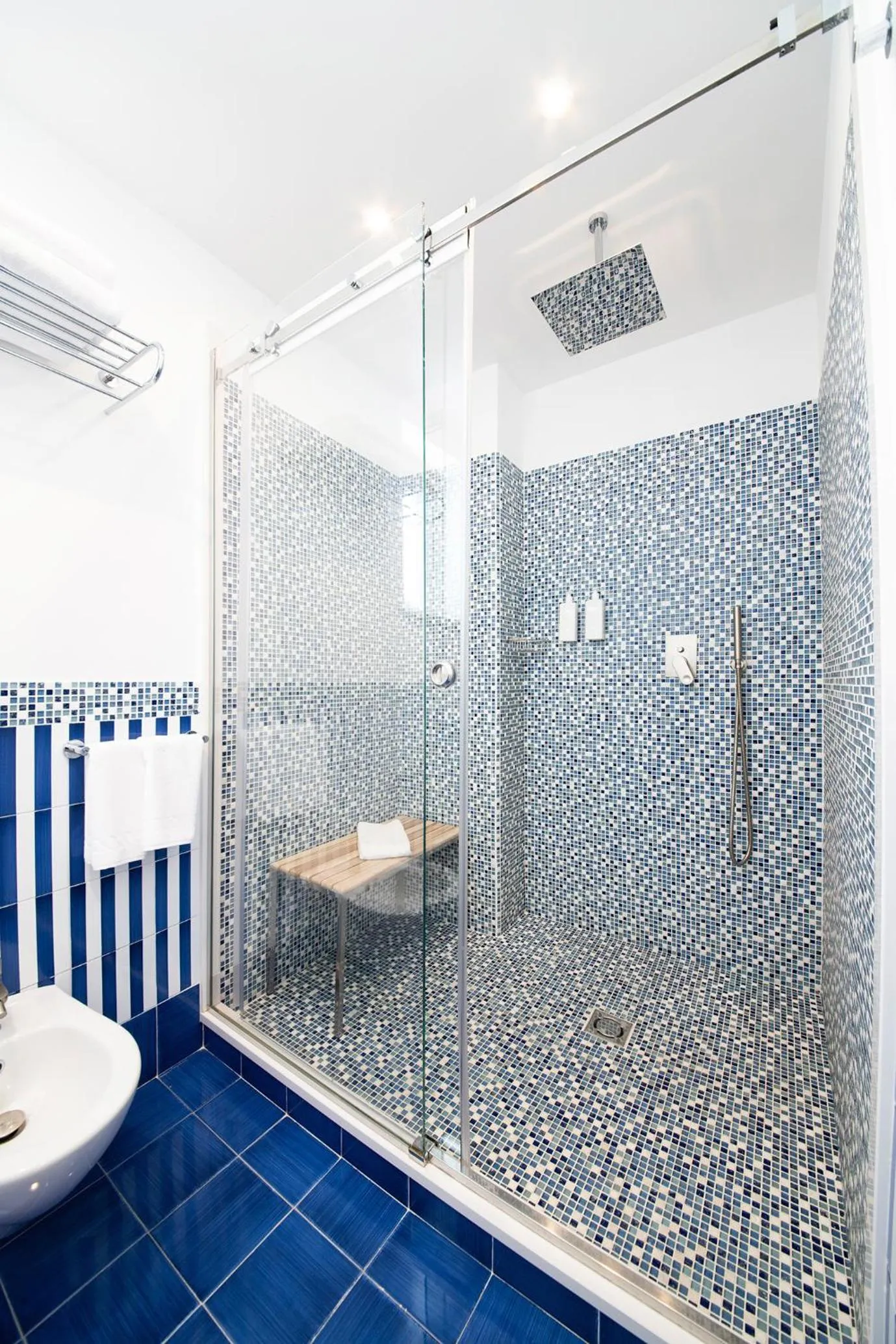 Shower in Hotel Terme San Michele & SPA, WorldHotels Distinctive