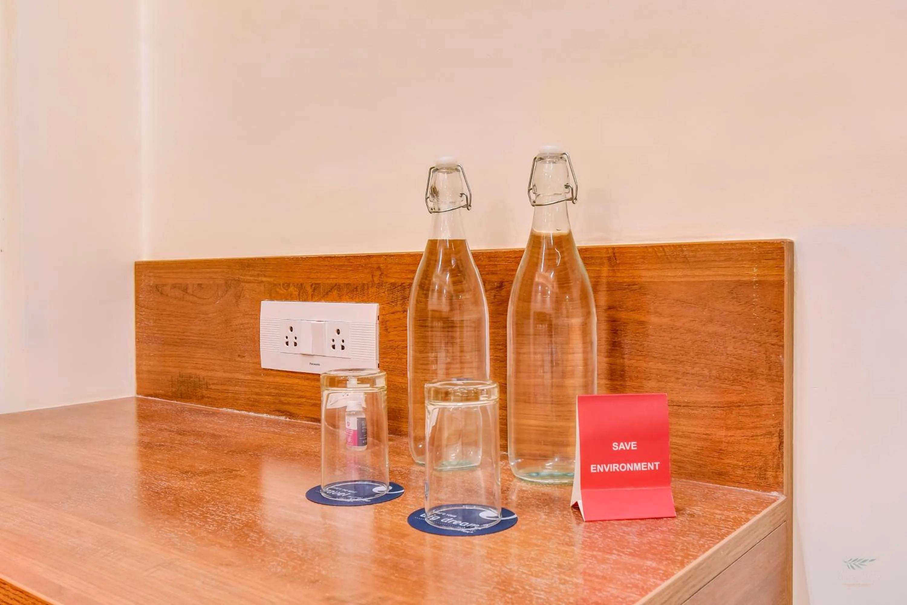 Food in Zip By Spree Hotels Brookefield