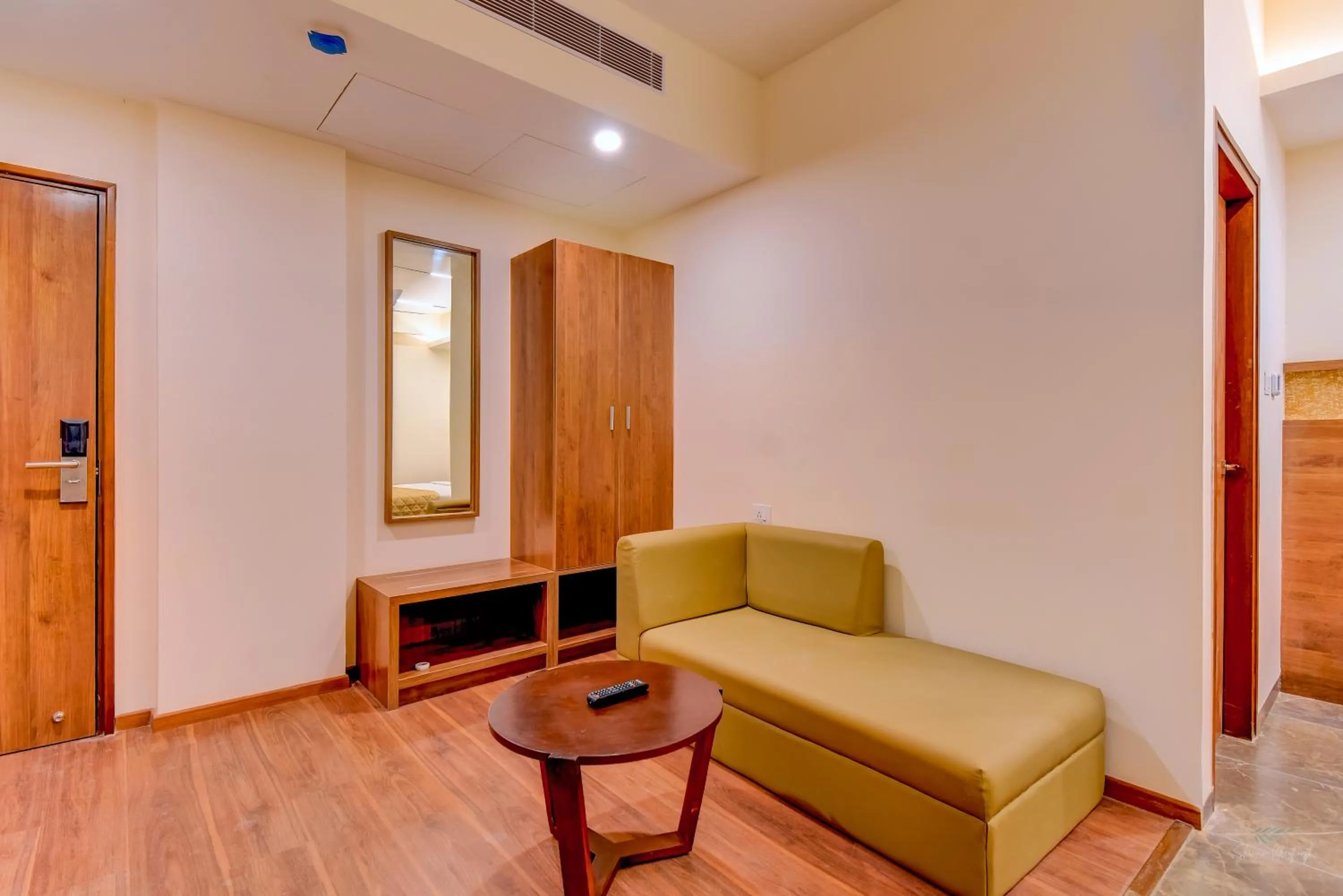 Living room in Zip By Spree Hotels Brookefield