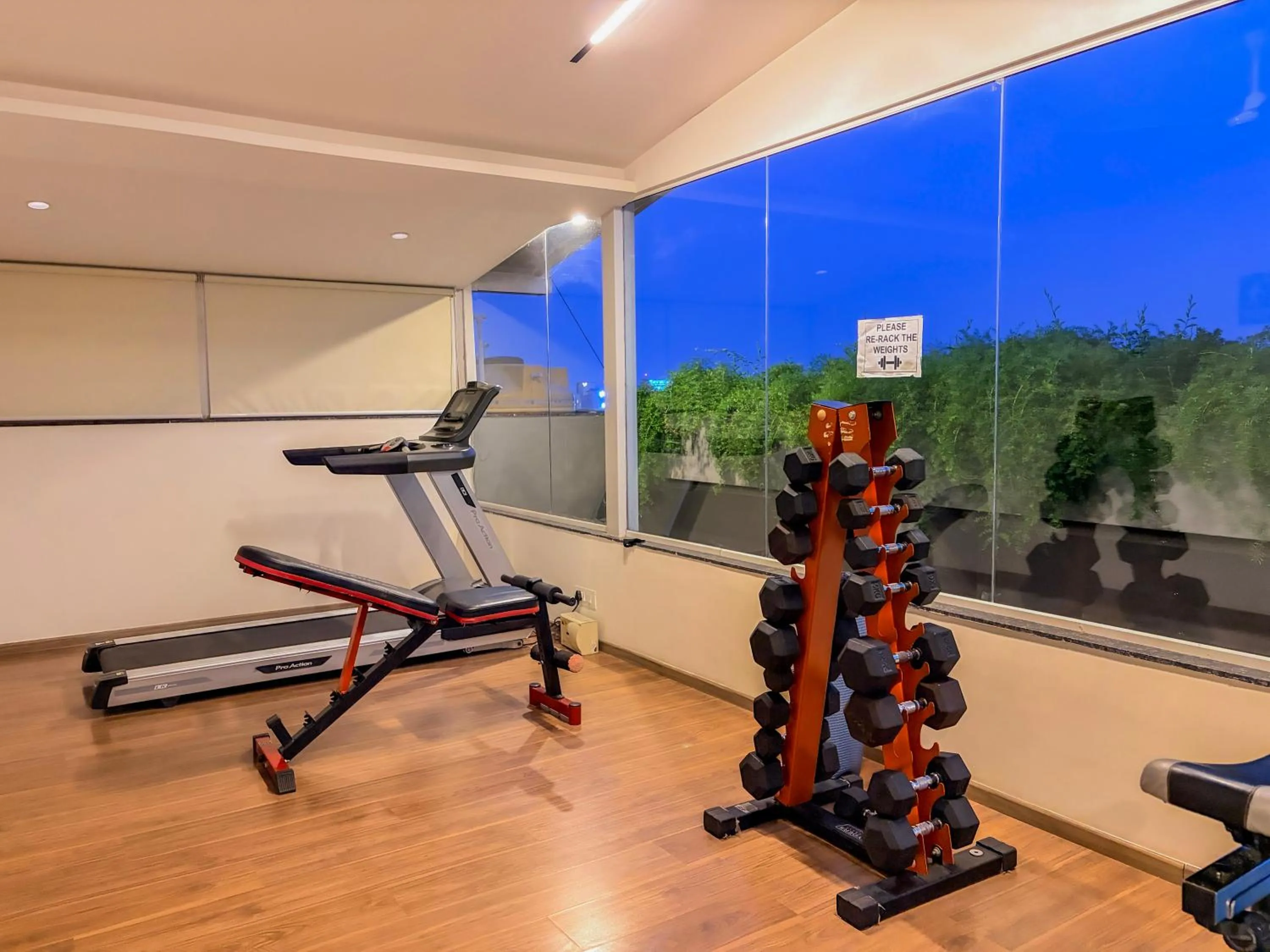 Fitness centre/facilities in Zip By Spree Hotels Brookefield