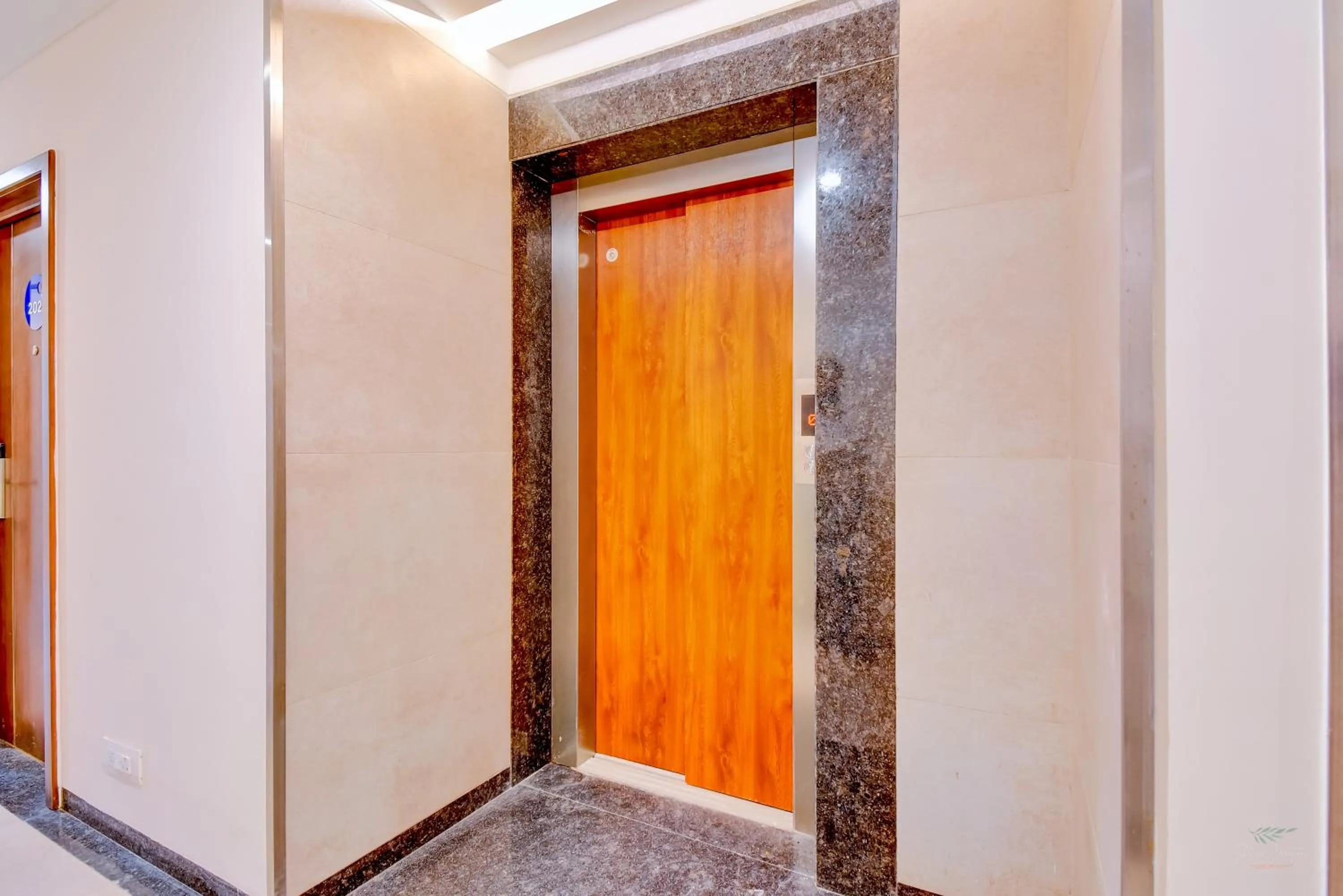 elevator in Zip By Spree Hotels Brookefield