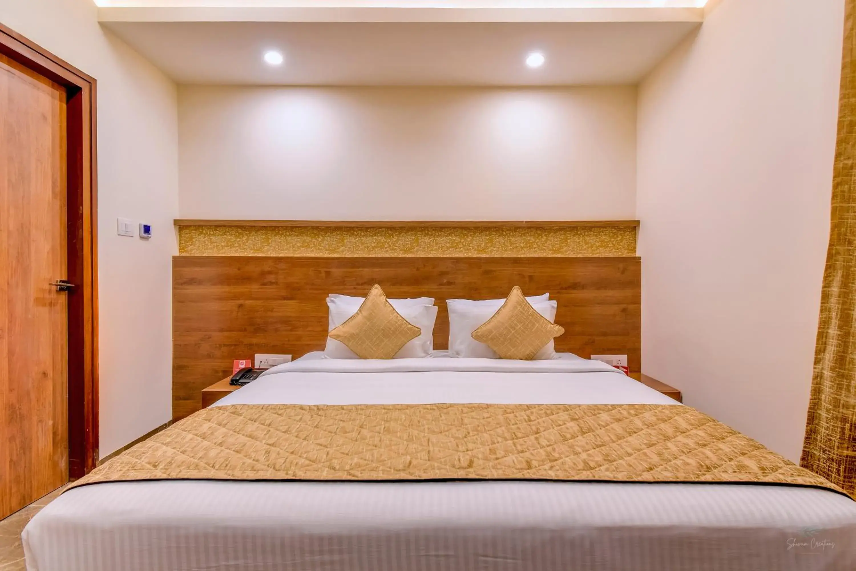 Bed in Zip By Spree Hotels Brookefield Bed in Zip By Spree Hotels Brookefield