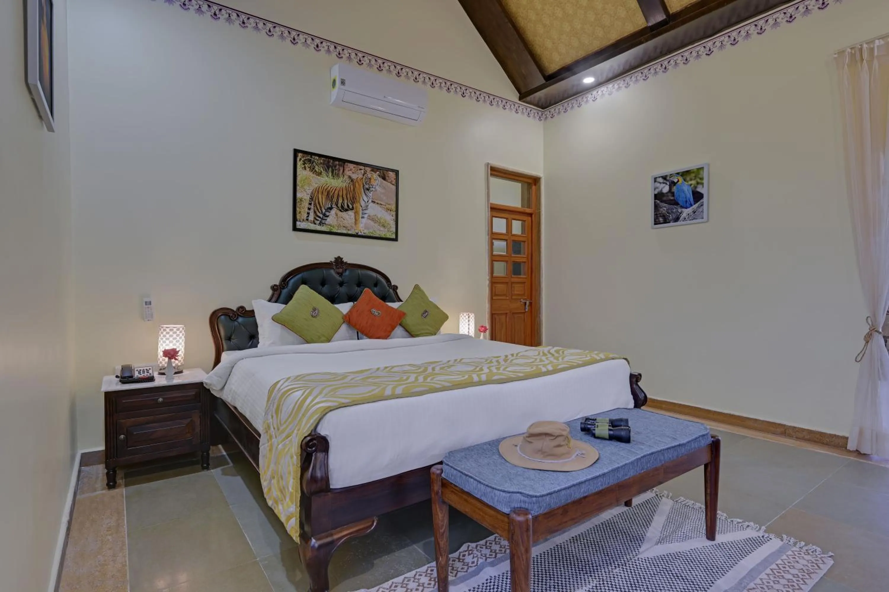 Bed in The Sawai Bagh