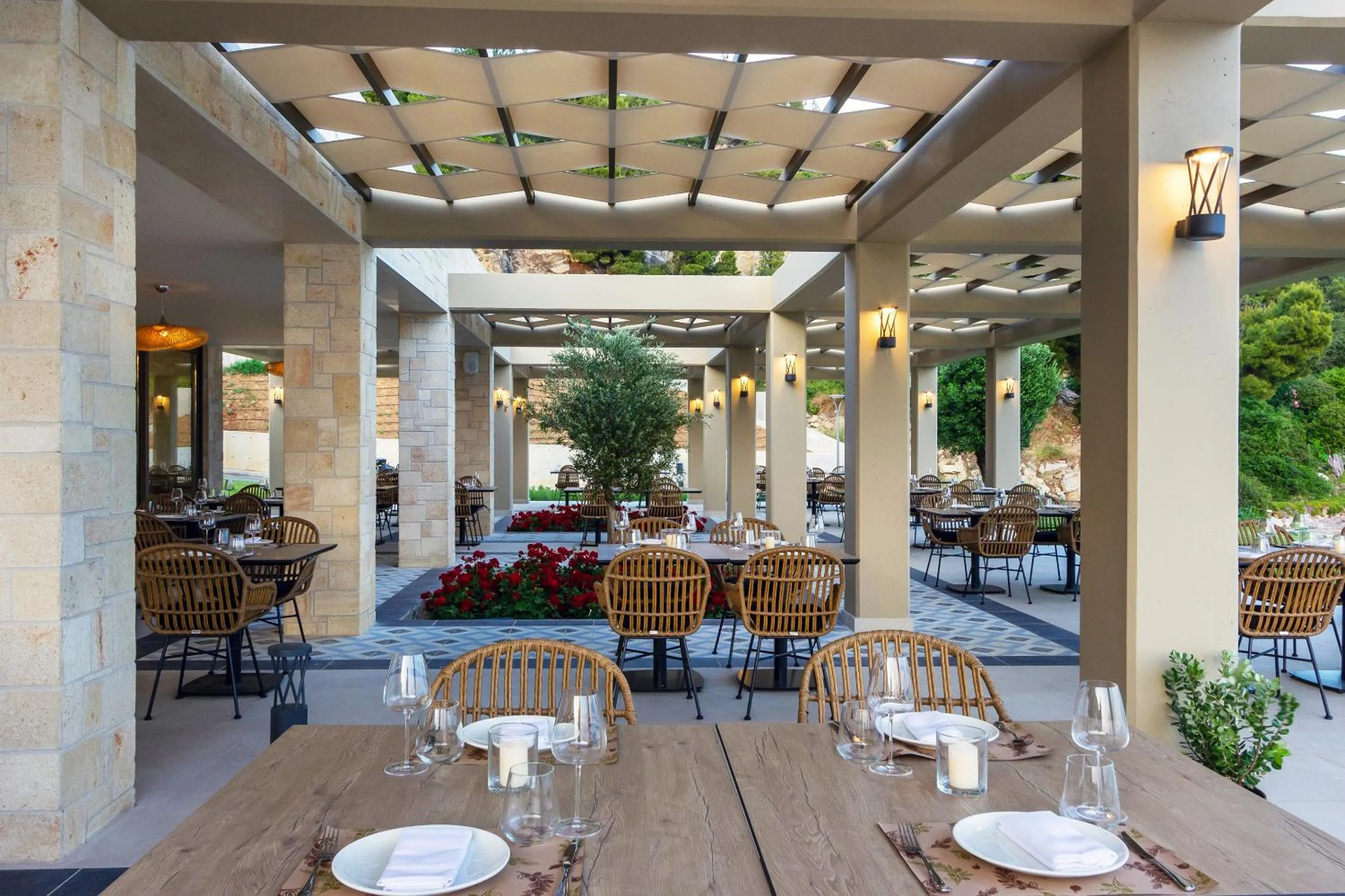 Restaurant/places to eat in Ammoa Luxury Hotel & Spa Resort