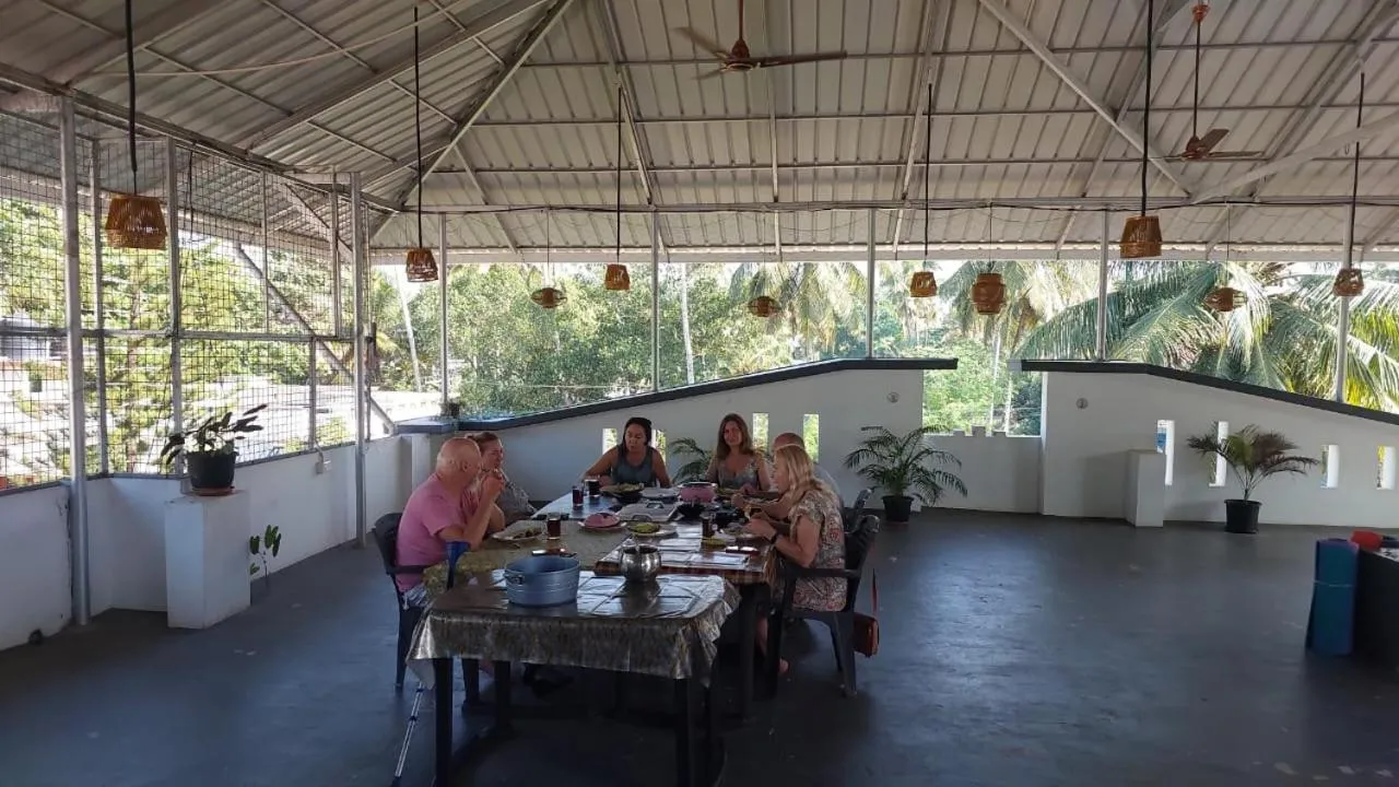 Breakfast in White House Residency