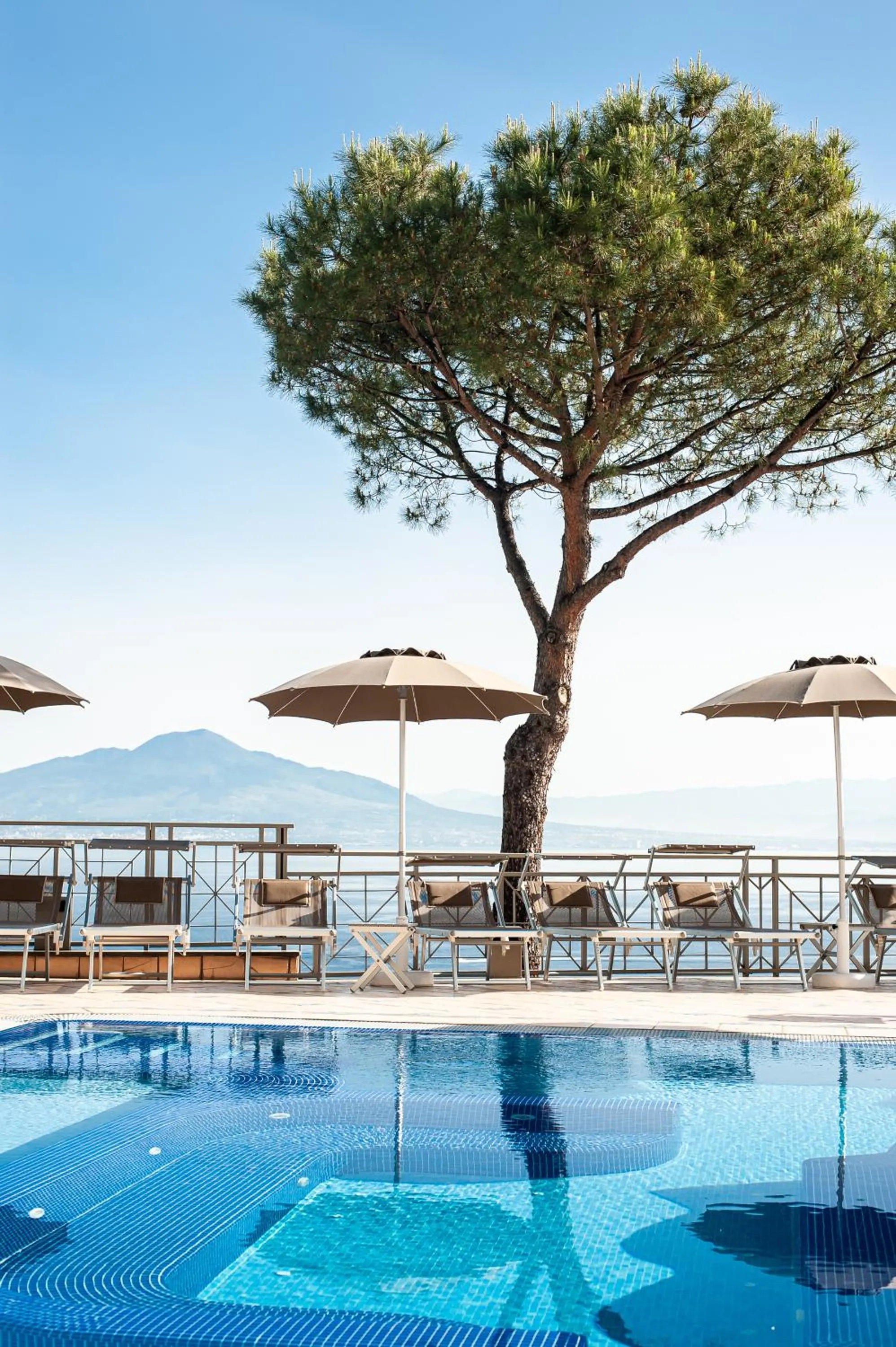 Swimming pool in Grand Hotel President