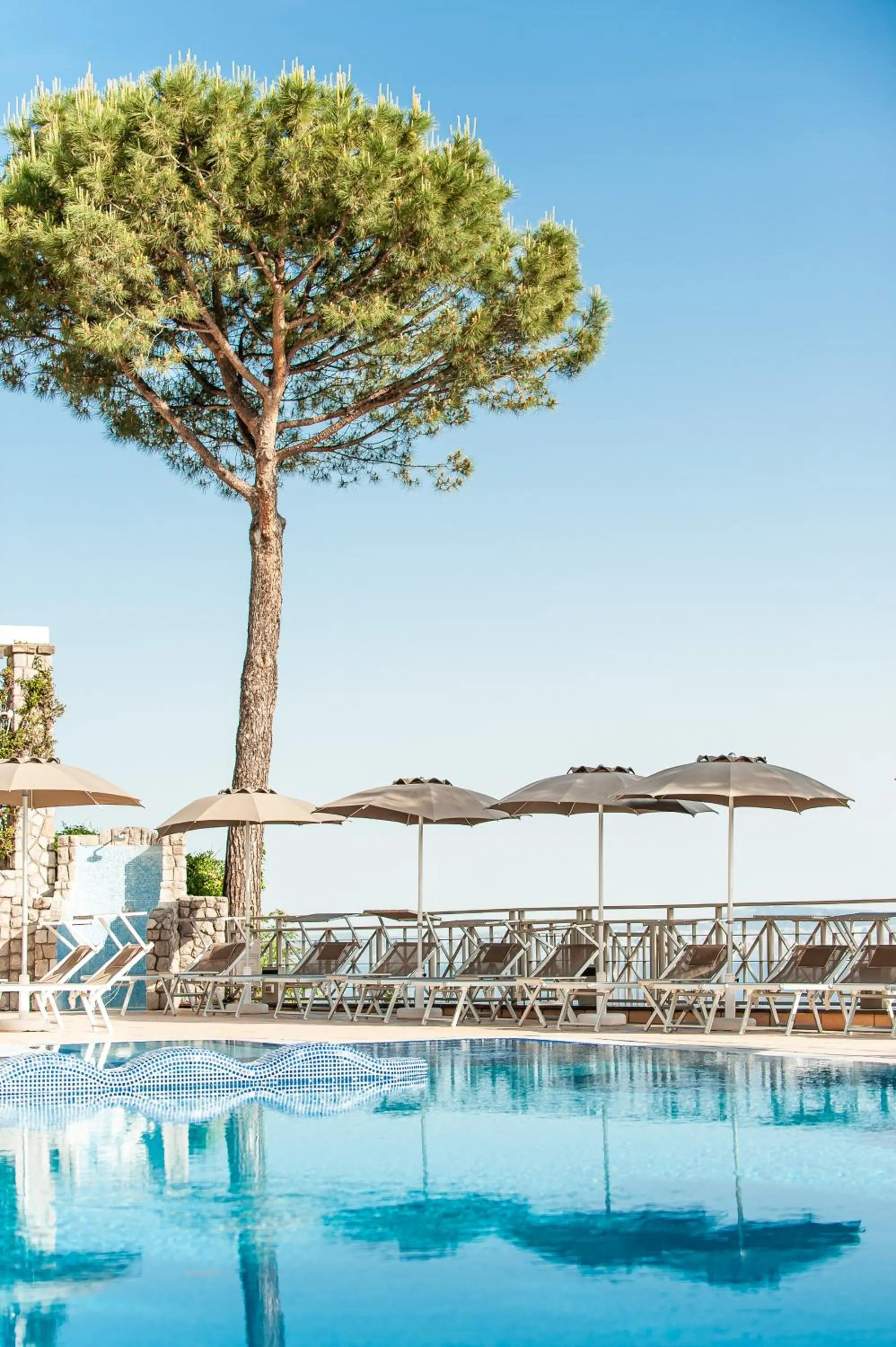 Swimming pool in Grand Hotel President