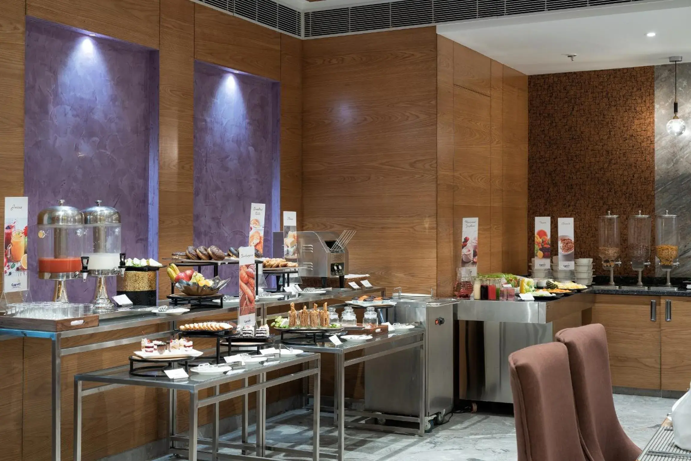 Restaurant/places to eat in Cygnett Park BL Restaurant/places to eat in Cygnett Park BL