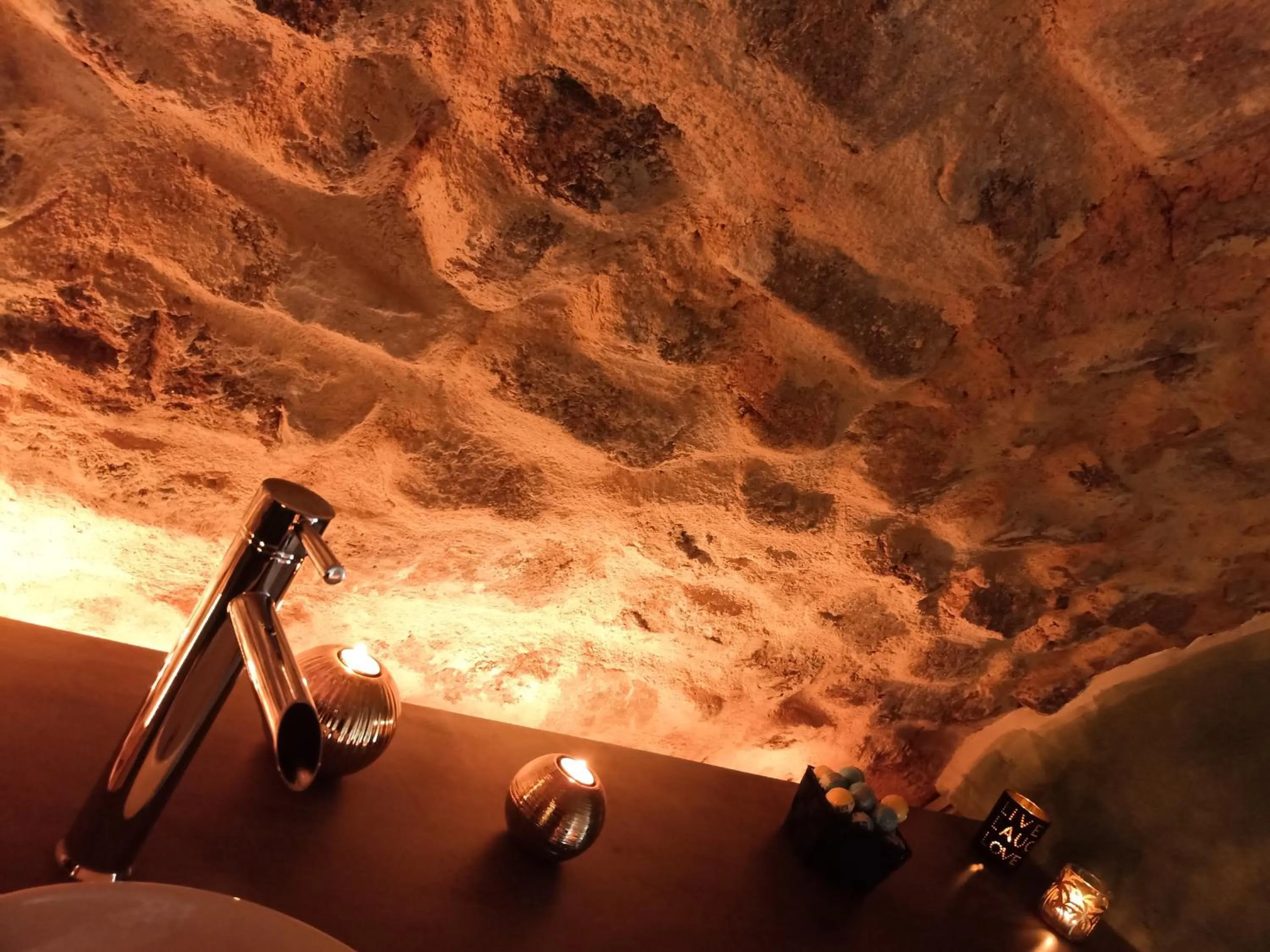 Bathroom in Le Temps Suspendu