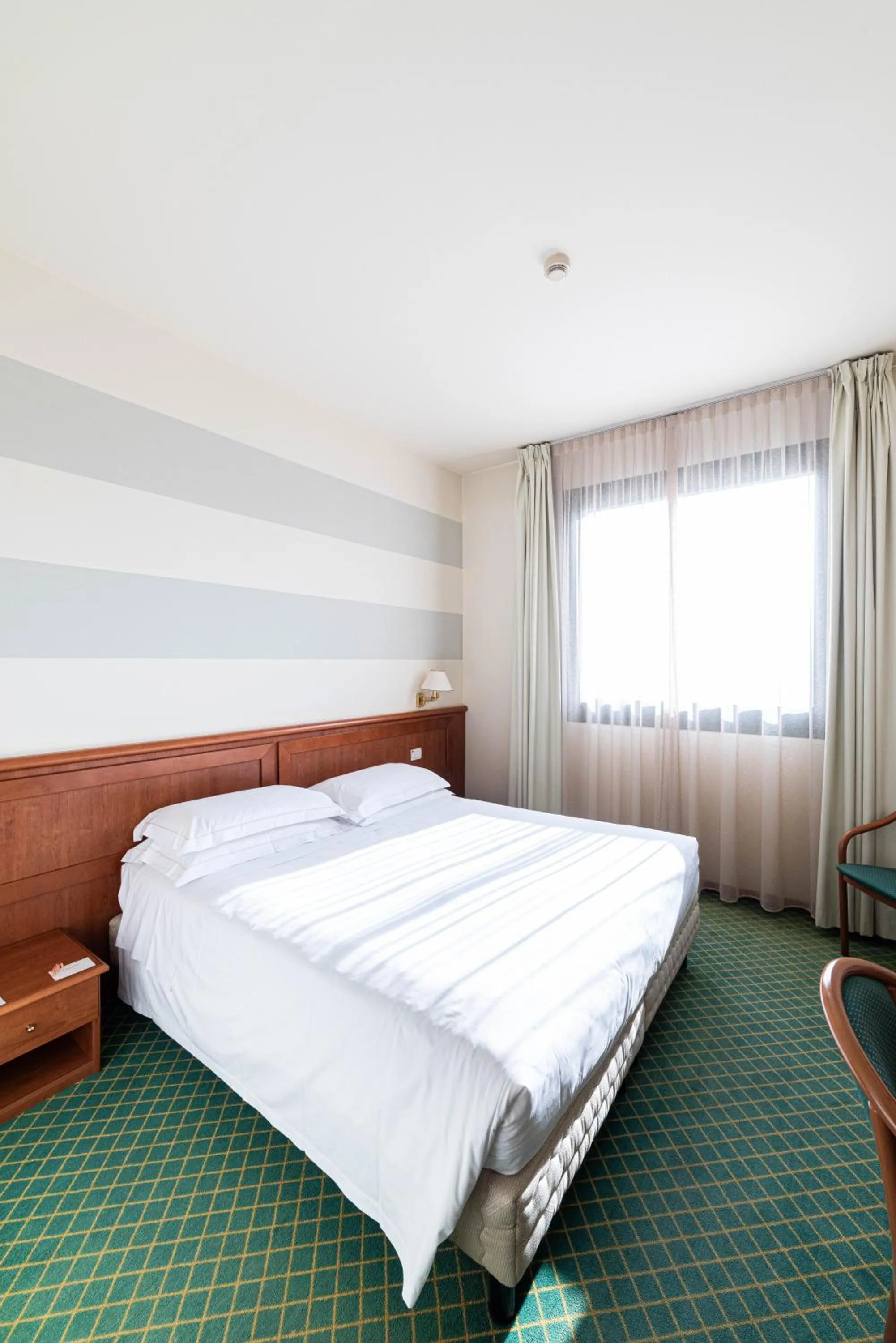 Bedroom, Bed in Phi Hotel Emilia