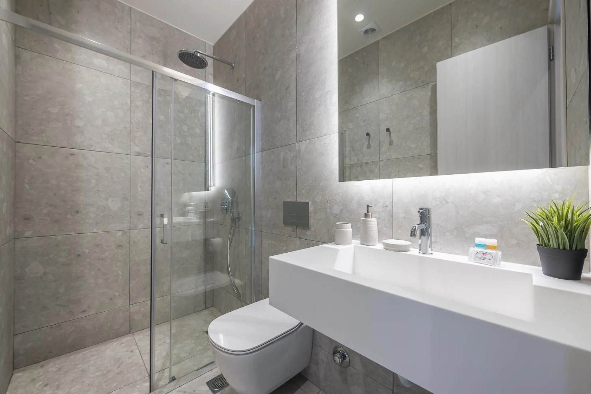 The Asprogeraka - self check-in rooms