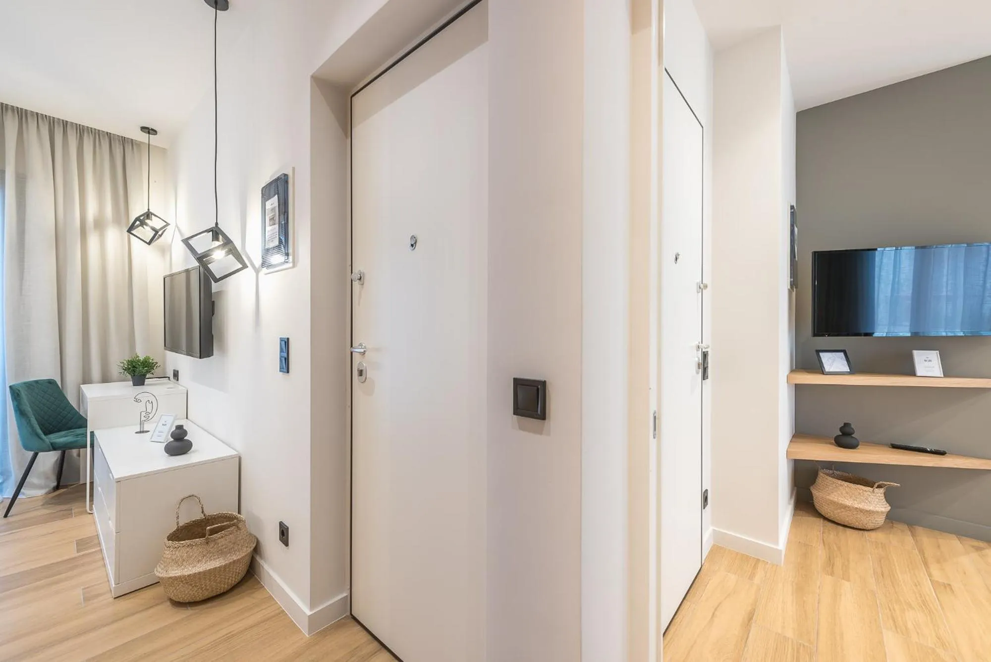 The Asprogeraka - self check-in rooms