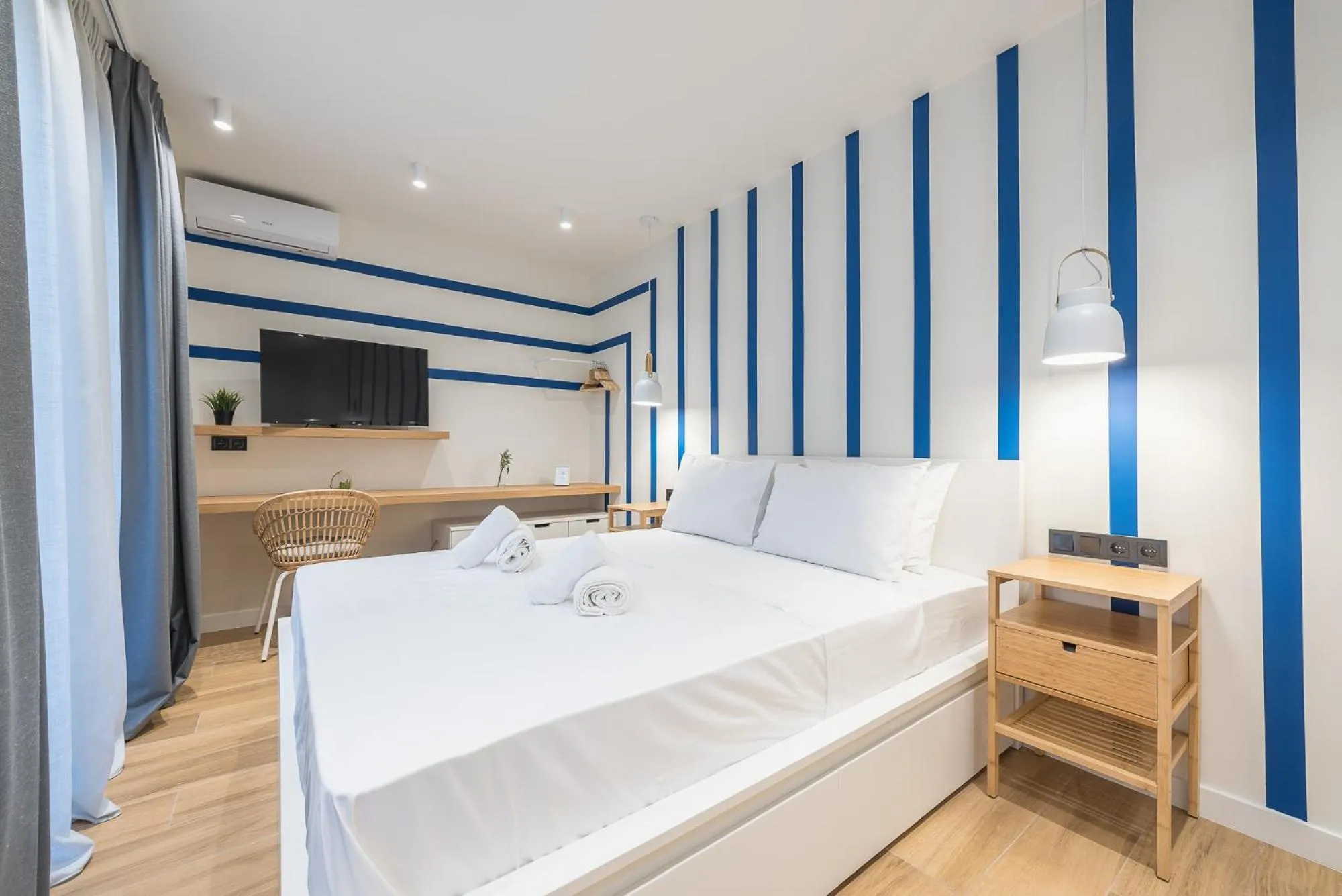 Bed in The Asprogeraka - self check-in rooms