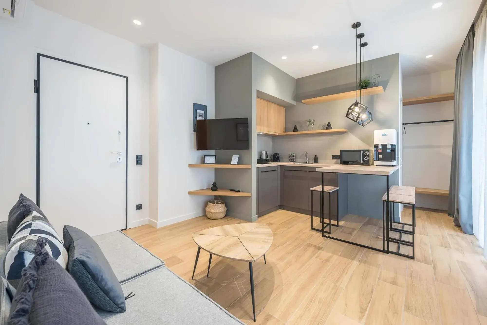 Suite in The Asprogeraka - self check-in rooms Suite in The Asprogeraka - self check-in rooms