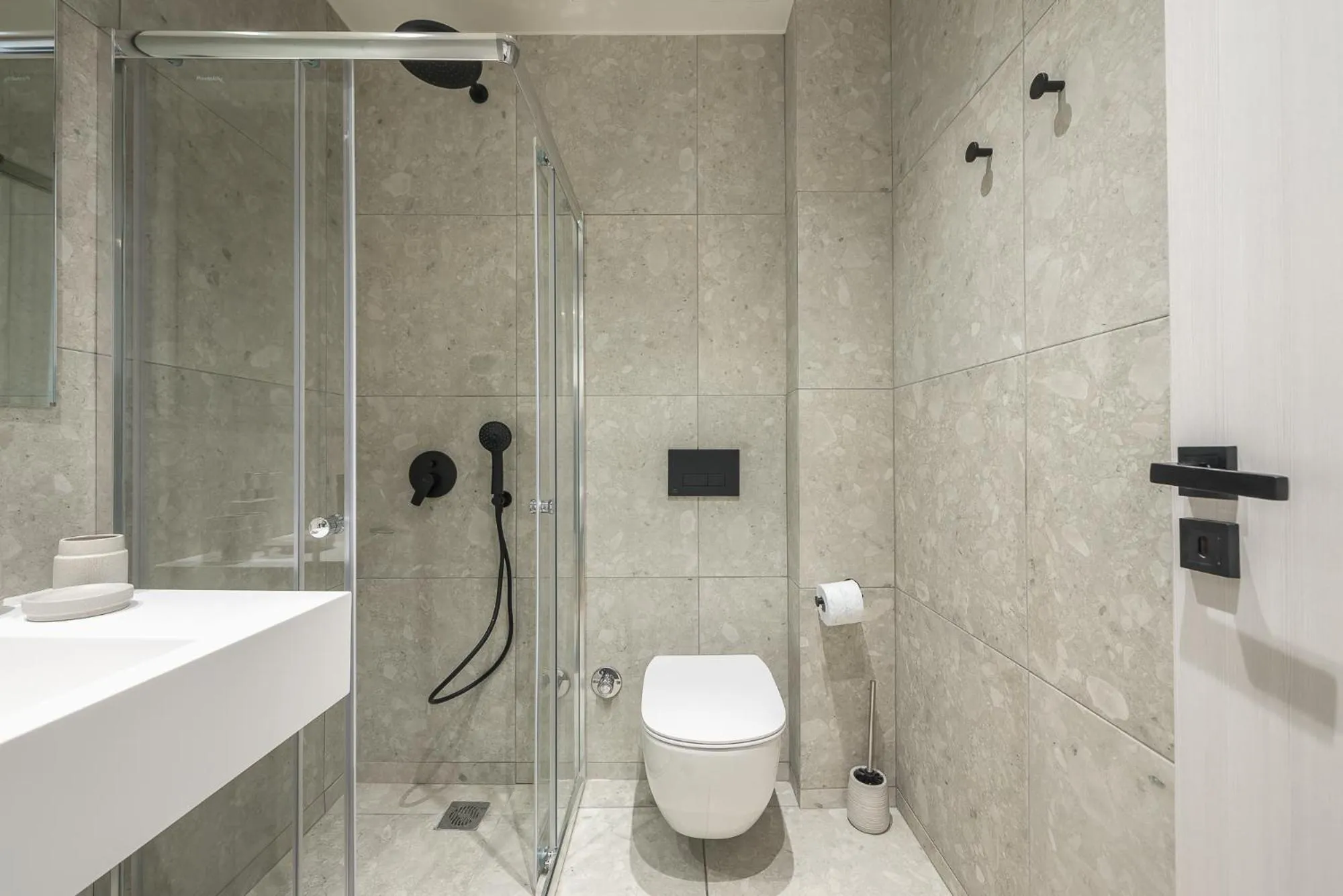 The Asprogeraka - self check-in rooms