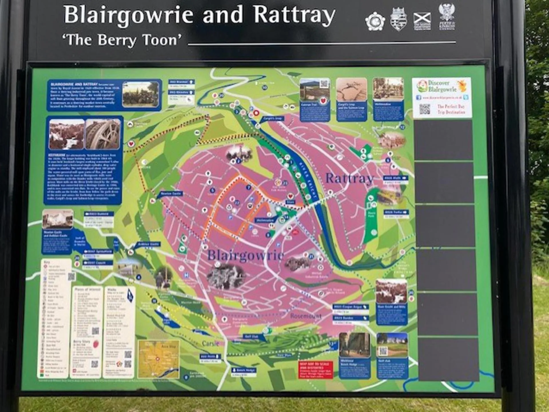 Bird's eye view in Blairgowrie Luxury 3 Bed Lodge with Hot Tub