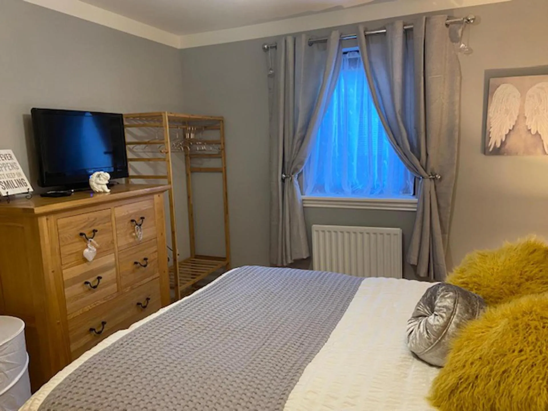 Photo of the whole room, Bed in Blairgowrie Luxury 3 Bed Lodge with Hot Tub