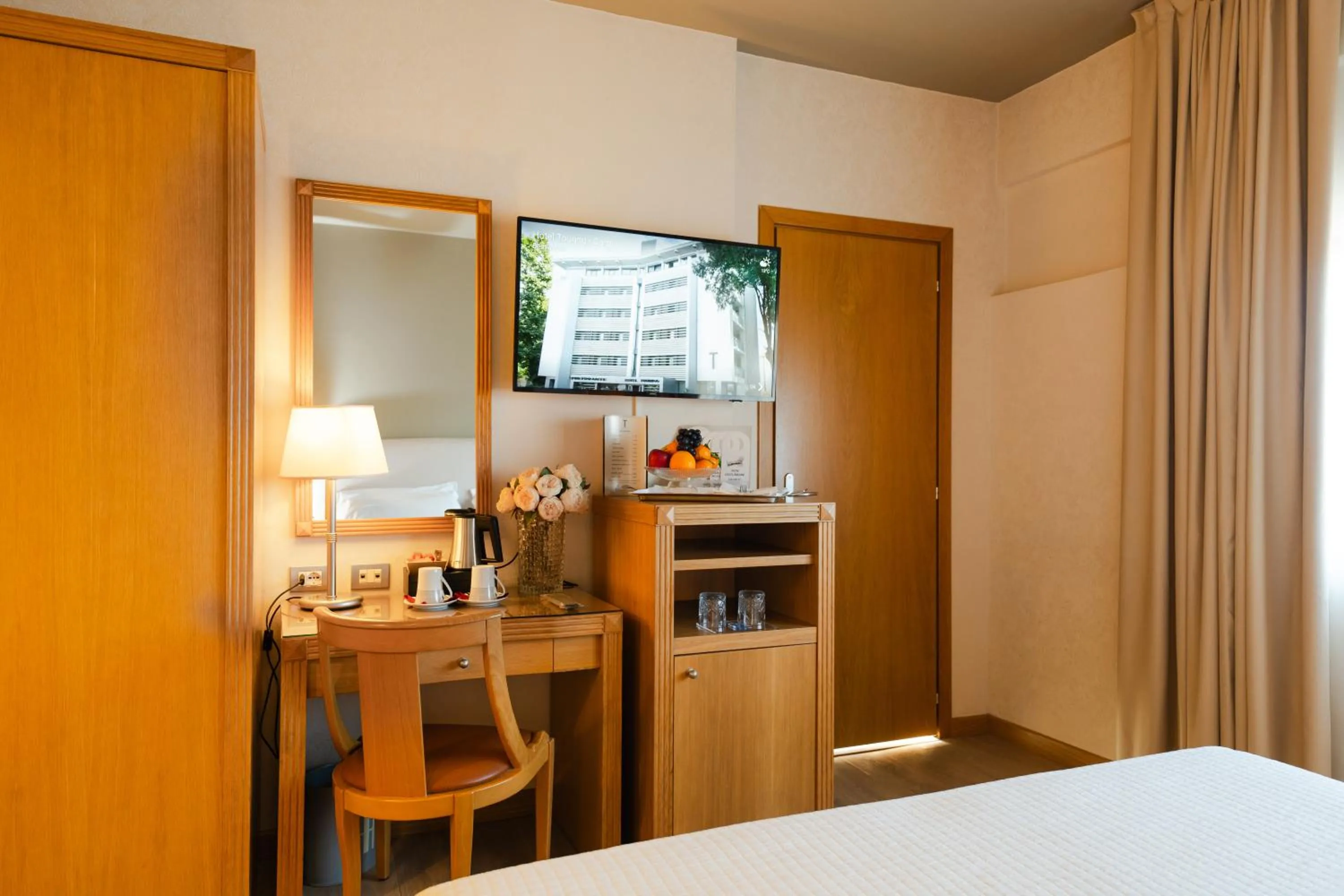 Bed in Hotel Touring